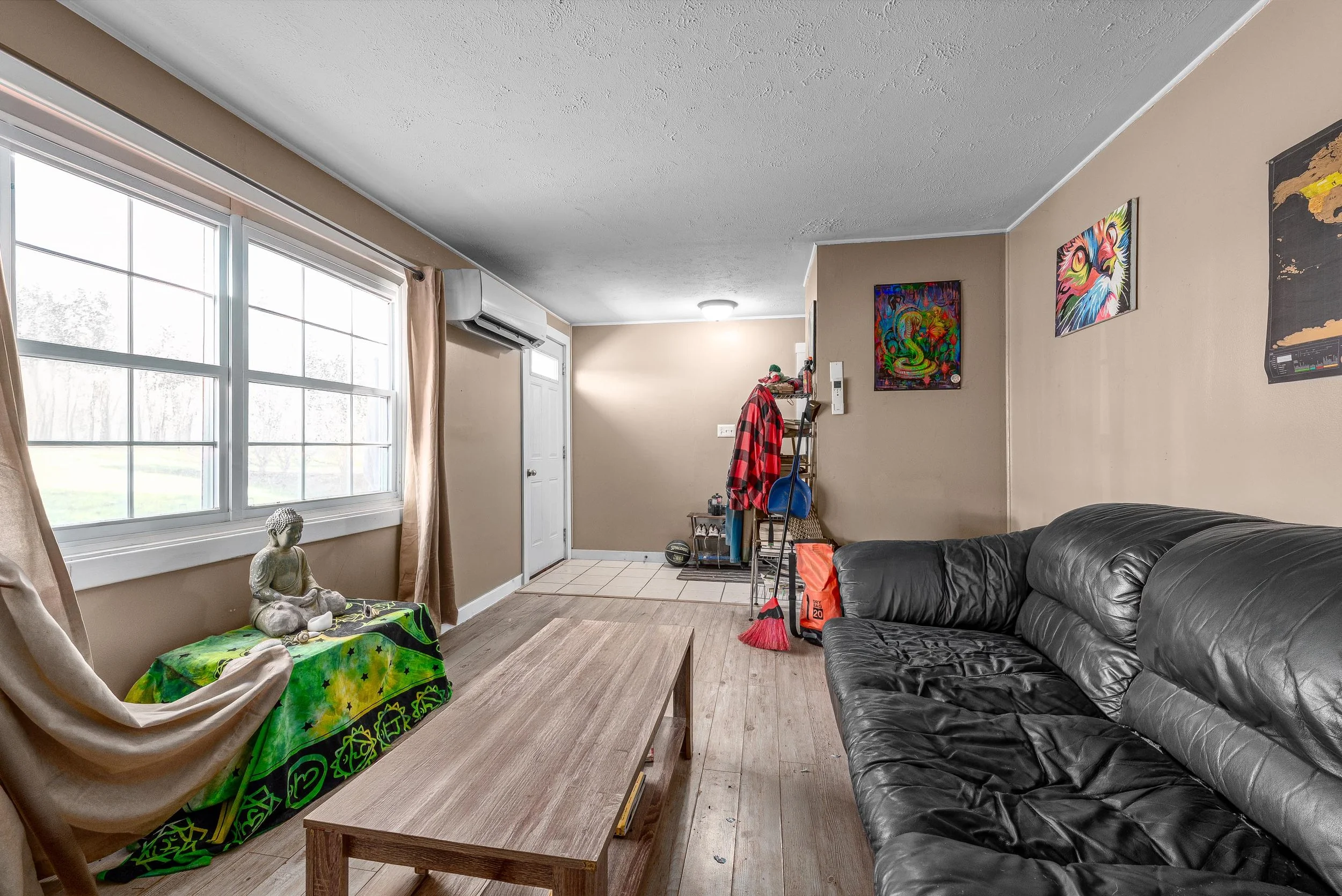 116_Coronation_Ave_04.jpg