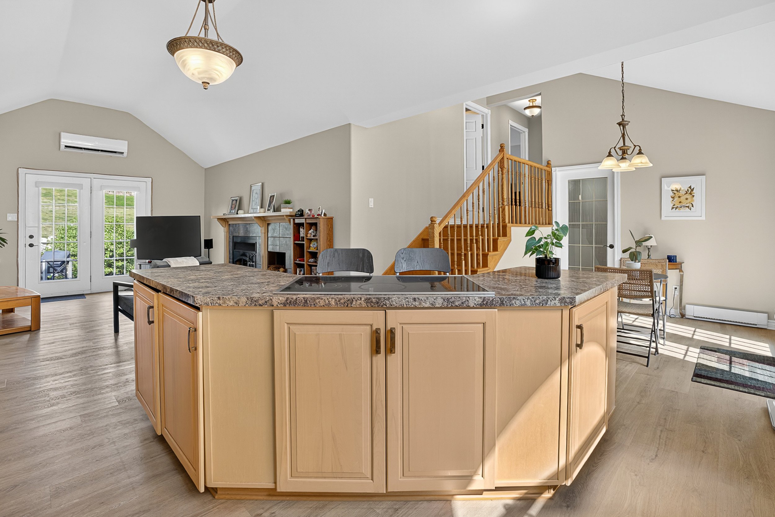 917 Montague Road 41.jpg
