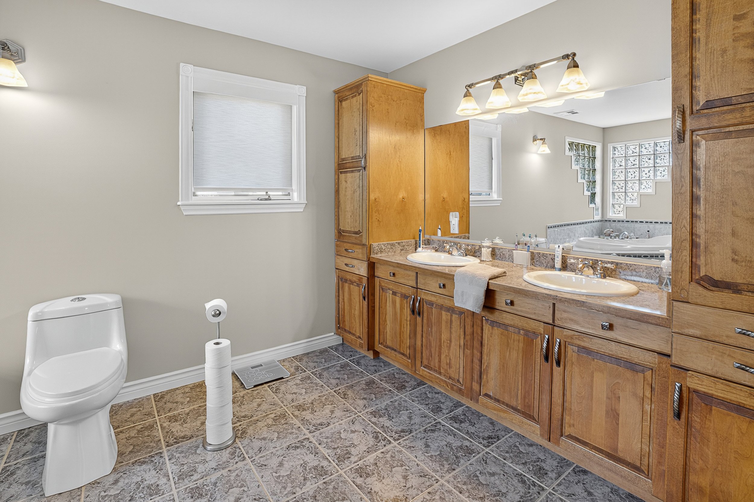 917 Montague Road 71.jpg