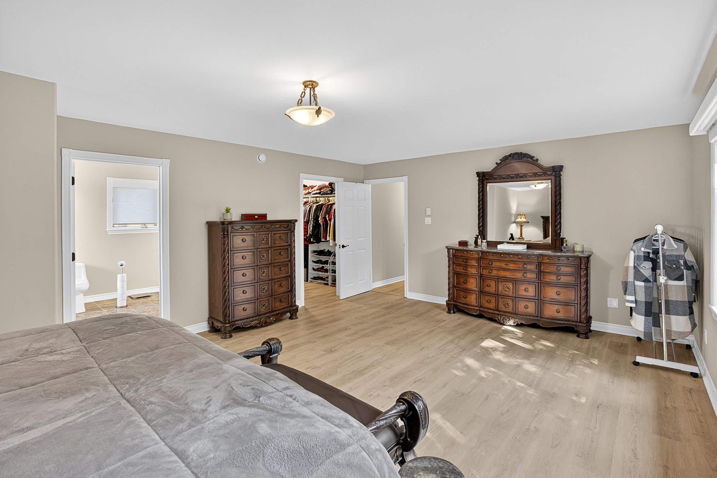 917 Montague Road 67.jpg