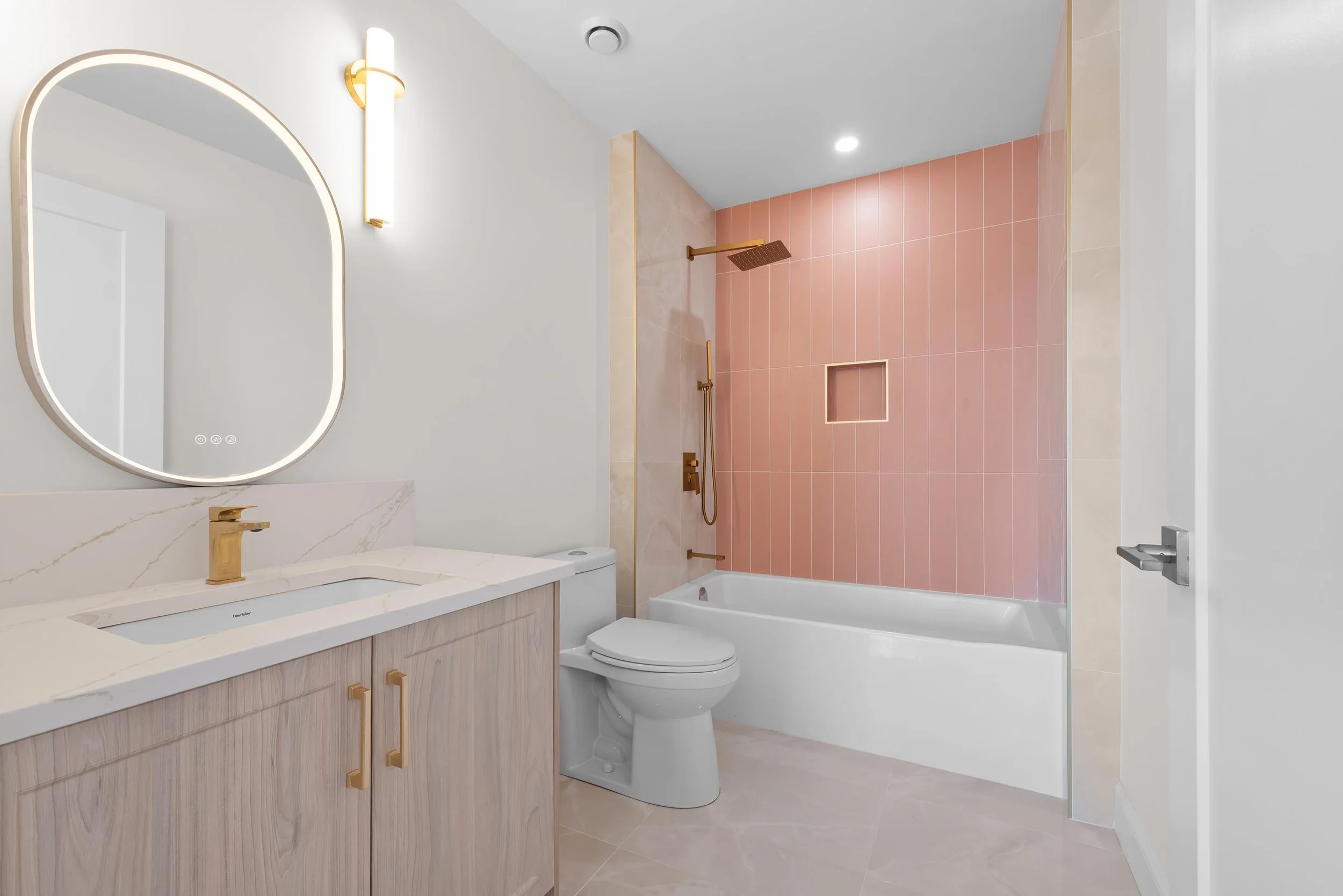 195_Carmel_Cres_43.jpg
