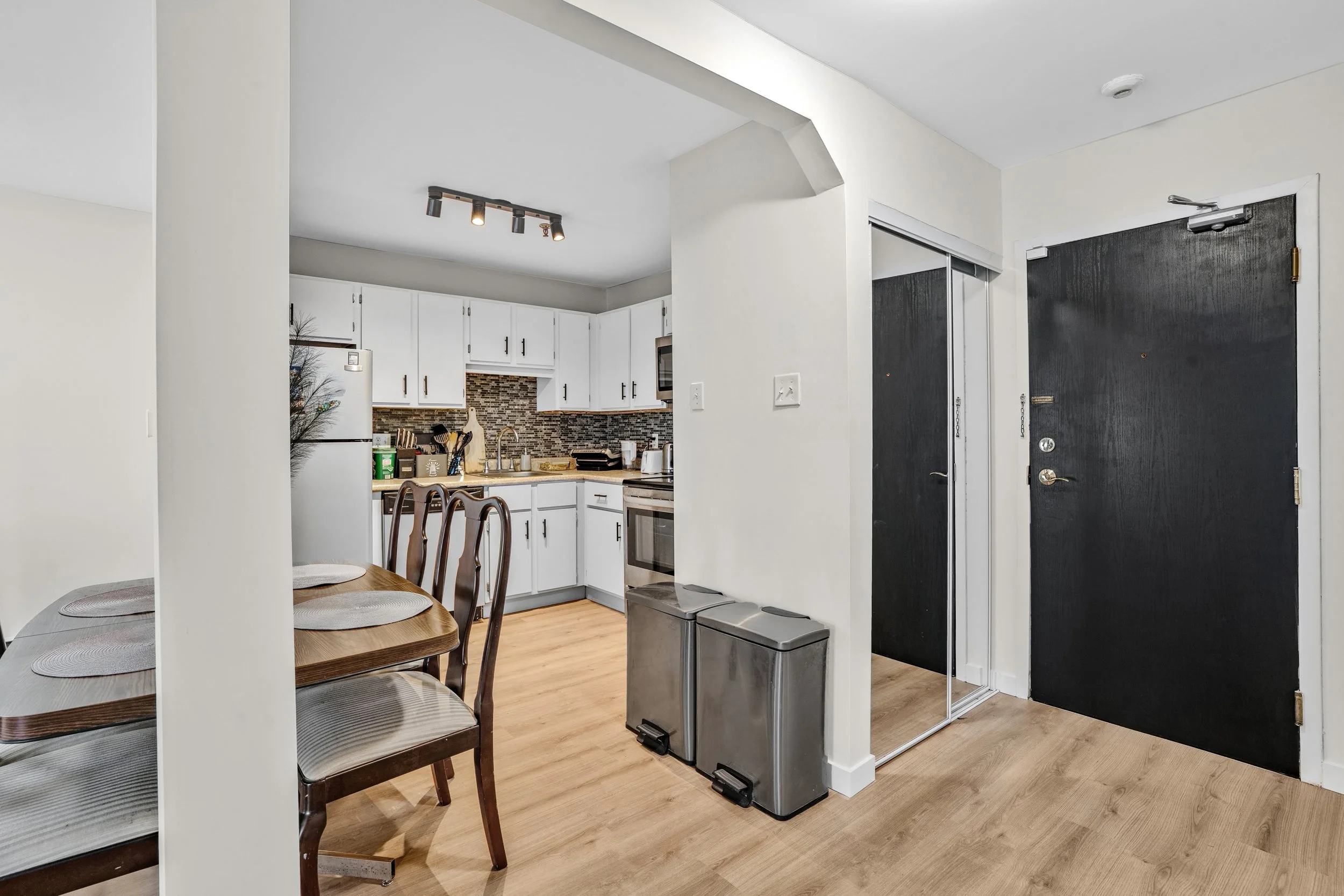 101-75 Collins Grove Court 18.jpg