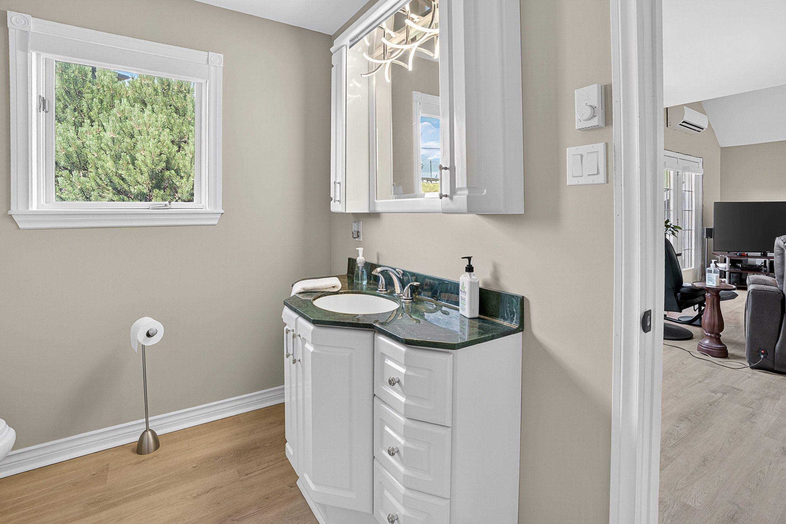 917 Montague Road 51.jpg