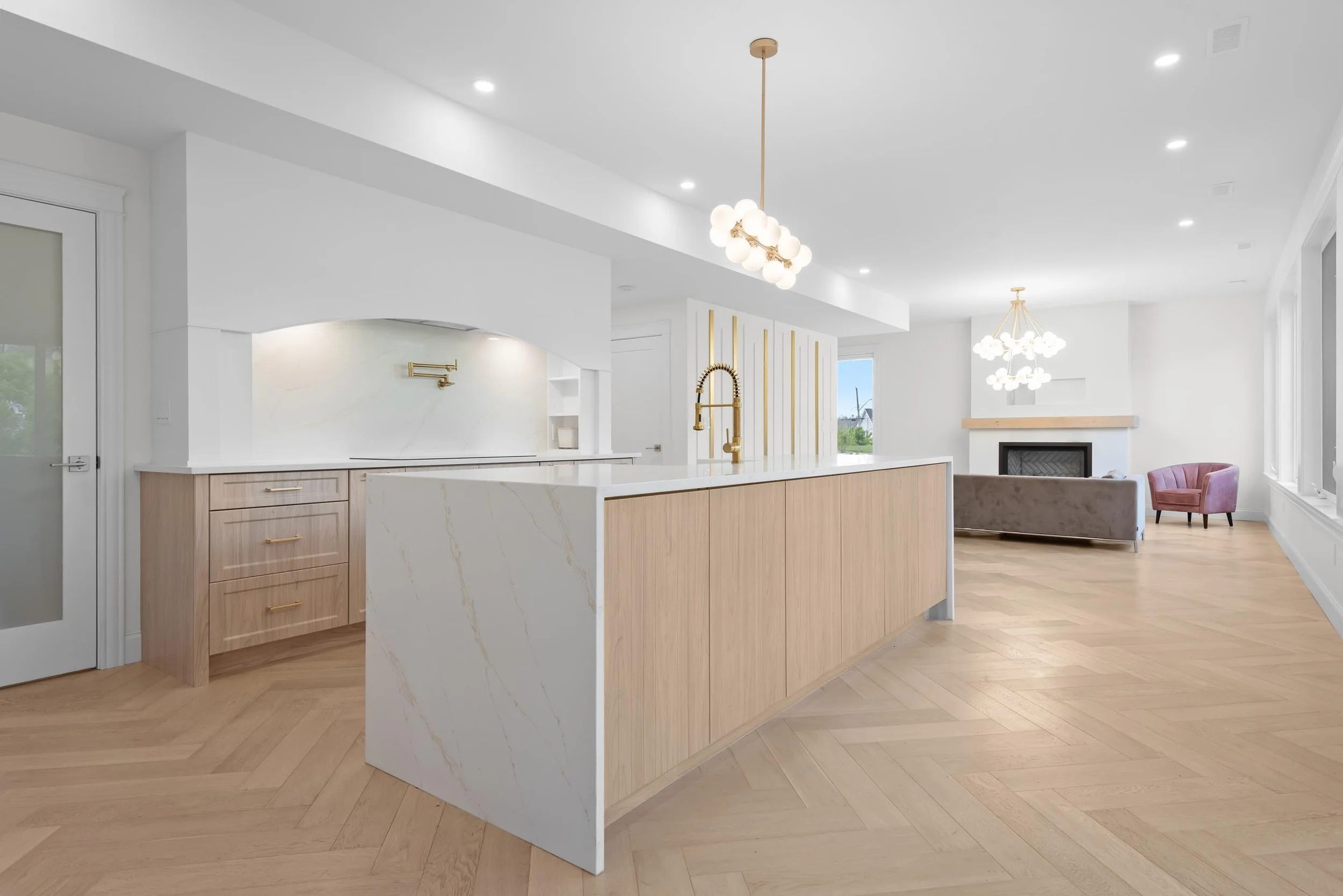 195_Carmel_Cres_16.jpg
