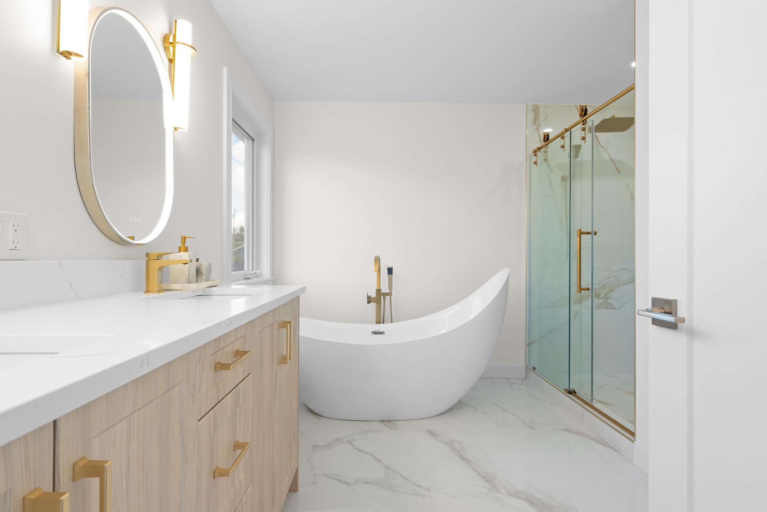 195_Carmel_Cres_32.jpg