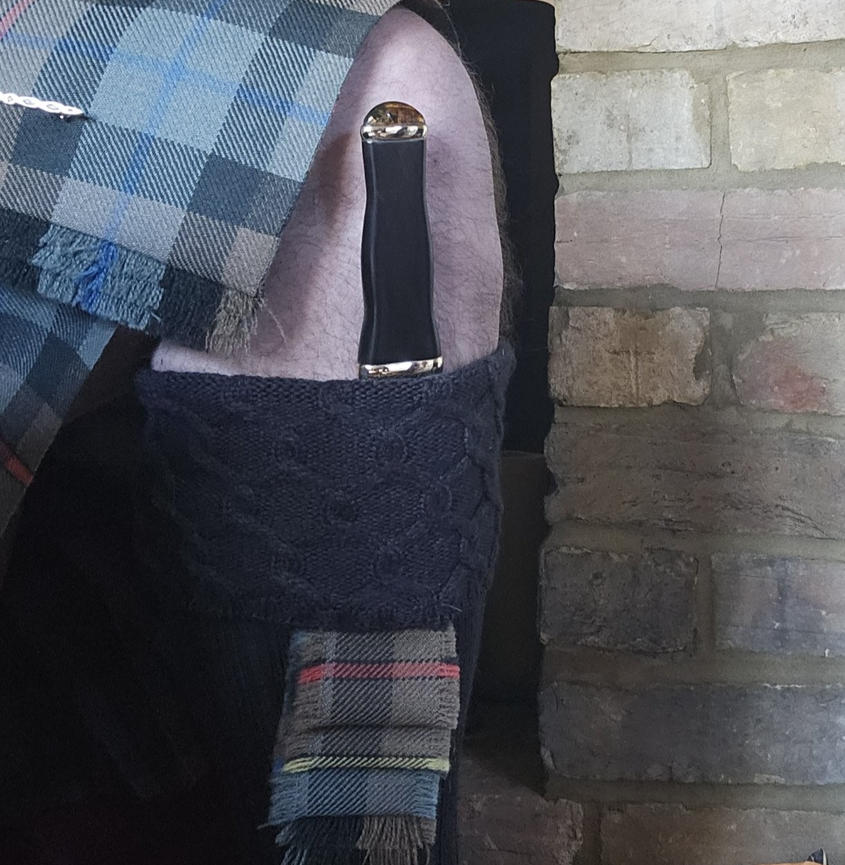 gold with kilt.png