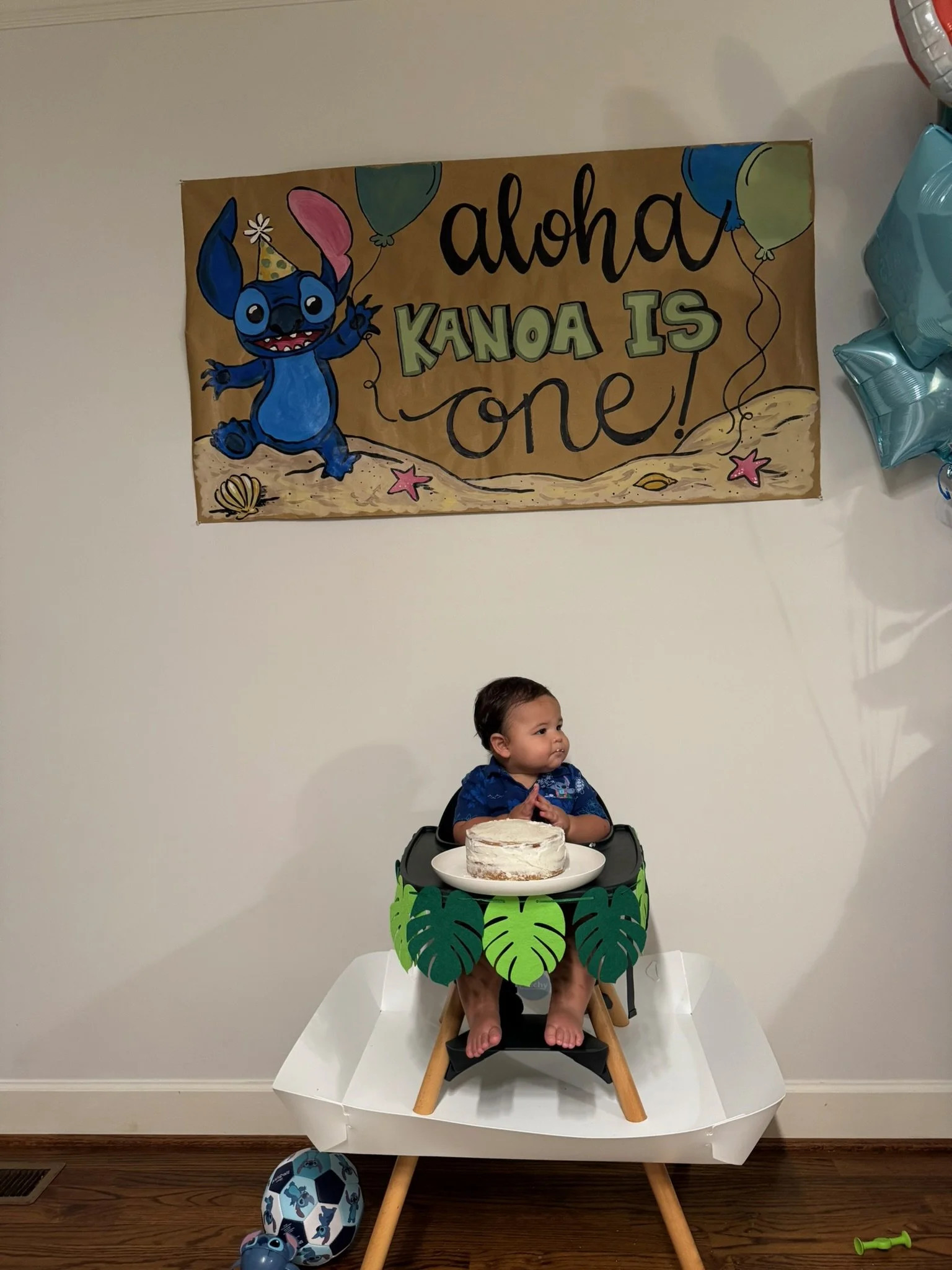 Happy Birthday Kanoa (ft. sign made by Aunt Haley)