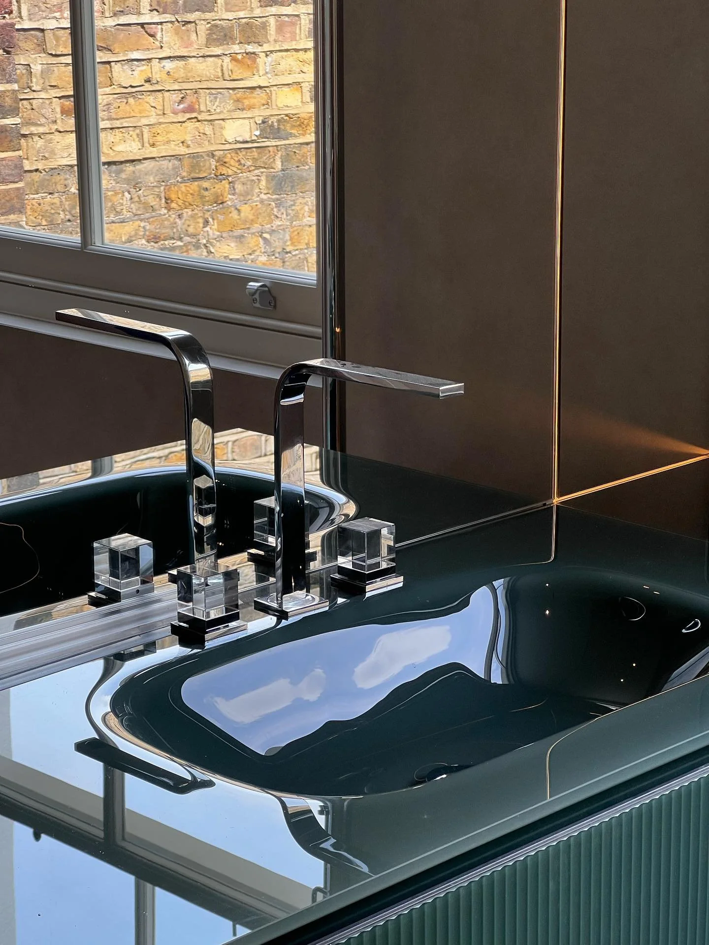 Bathroom works in our Kensington project are nearing completion.

#bathroomdesign #interiordetails #fixturesandfittings #bathroomfinishes #contemporarybathroom #moderninteriors #highendinteriors #residentialarchitecture #refinedliving #designexecutio