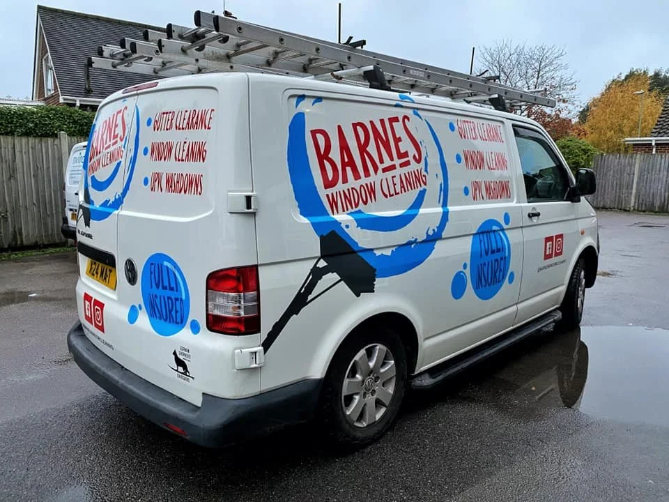 cleaning-van-signwriting-barnes-window-cleaning.jpg