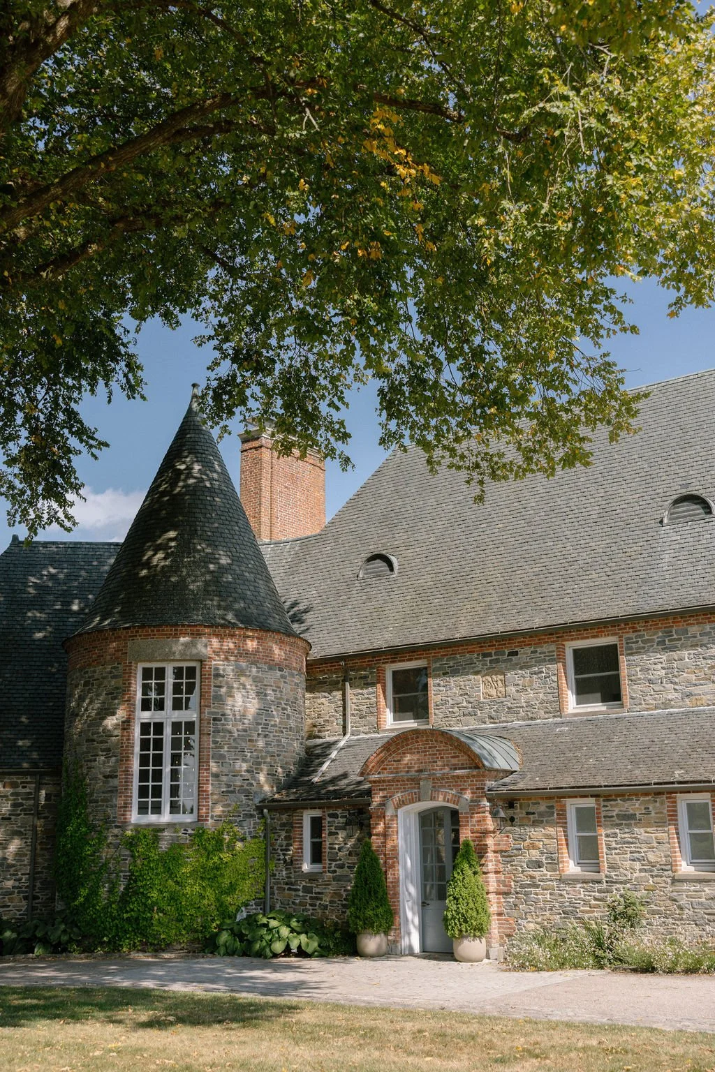historic-stone-estate-wedding-venue-rhode-island.jpg