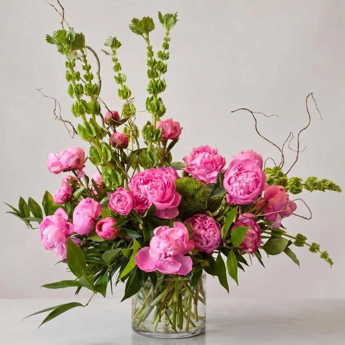 Some of the pieces that went out today! #weloveflowers 

You can order online for delivery to over 110 zip codes in Georgia:
Villagegreenflowersandgifts.com/everyday 

Or call us to order your custom piece or pickup order :) 
770-435-9393

#atlanta #