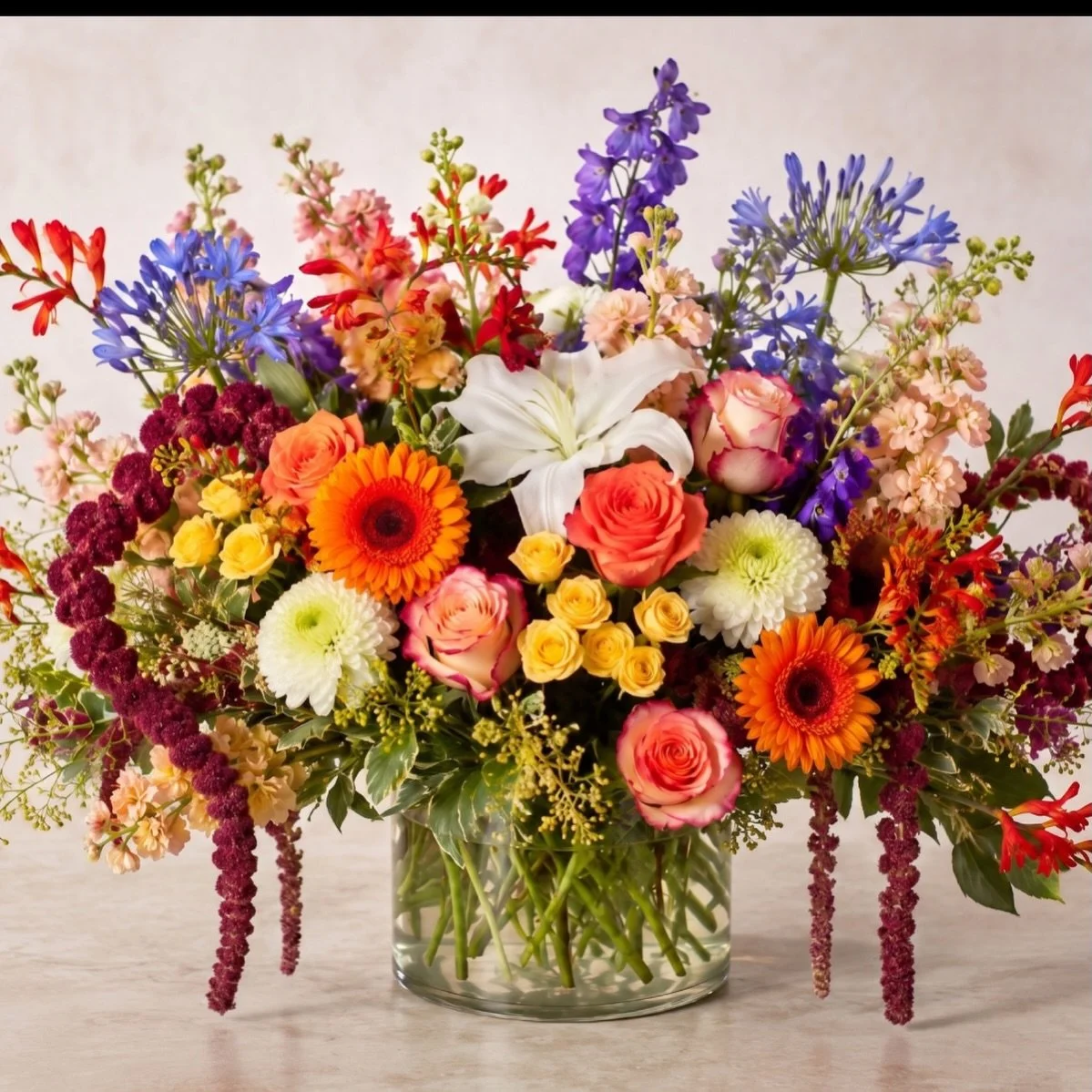 Our design of the week - Summer Soir&eacute;e ☀️ Available this week only while supplies last!!

We absolutely love this hanging amaranthus!! 

Order online anytime for delivery (link in bio), or call us or stop in for pickup! 770-435-9393

#soir&eac