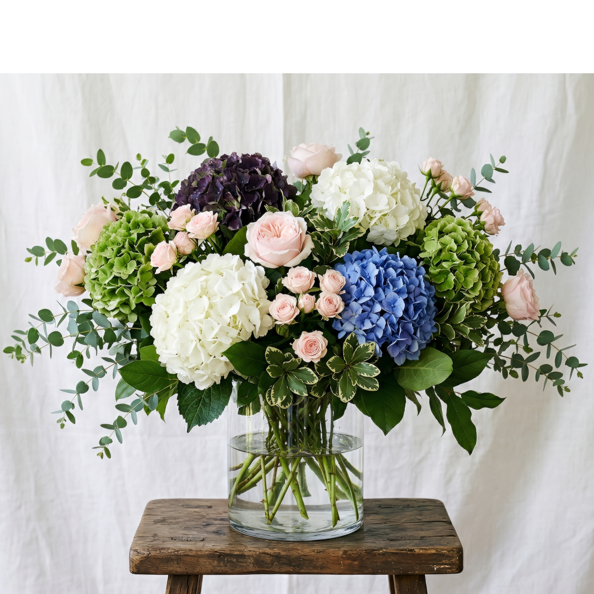 garden style roses & and hydraneas.png