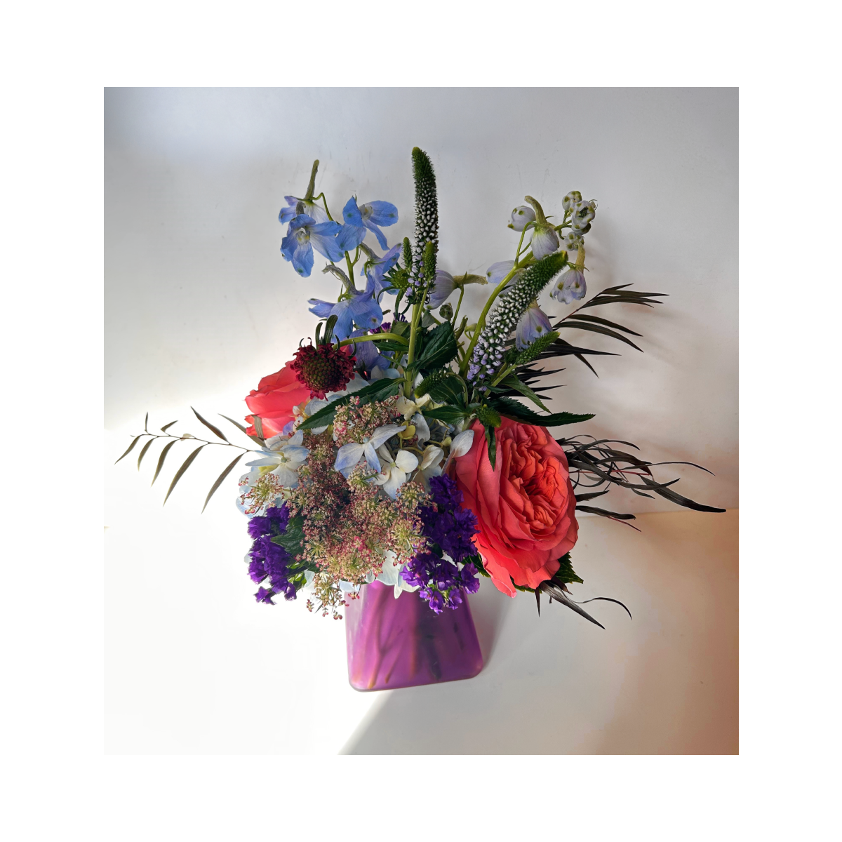 petite cardeau plain background(1).png