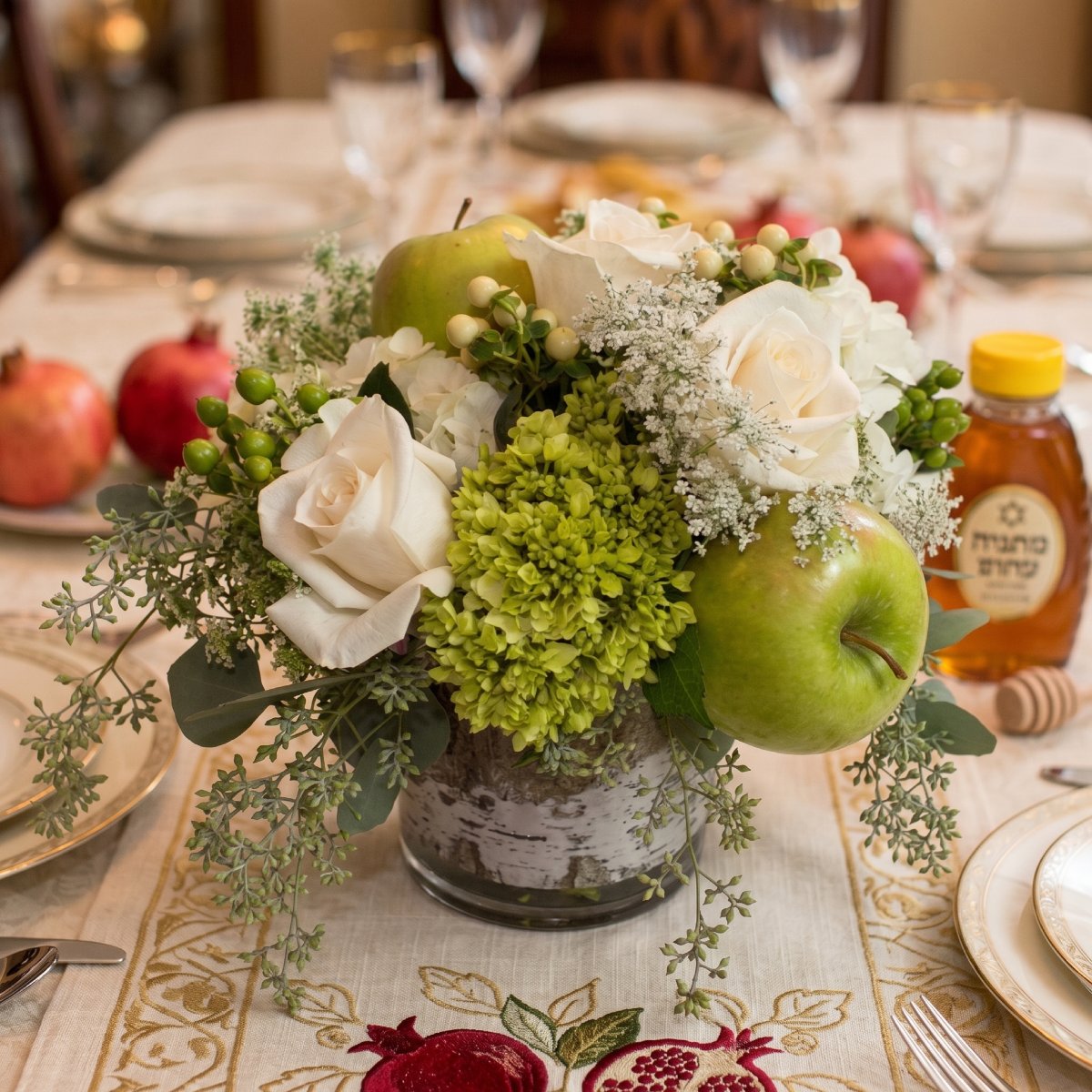 rosh hashana centerpiece.png