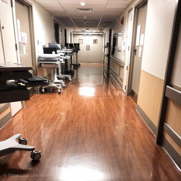 being  a postpartum mom while baby is in the NICU