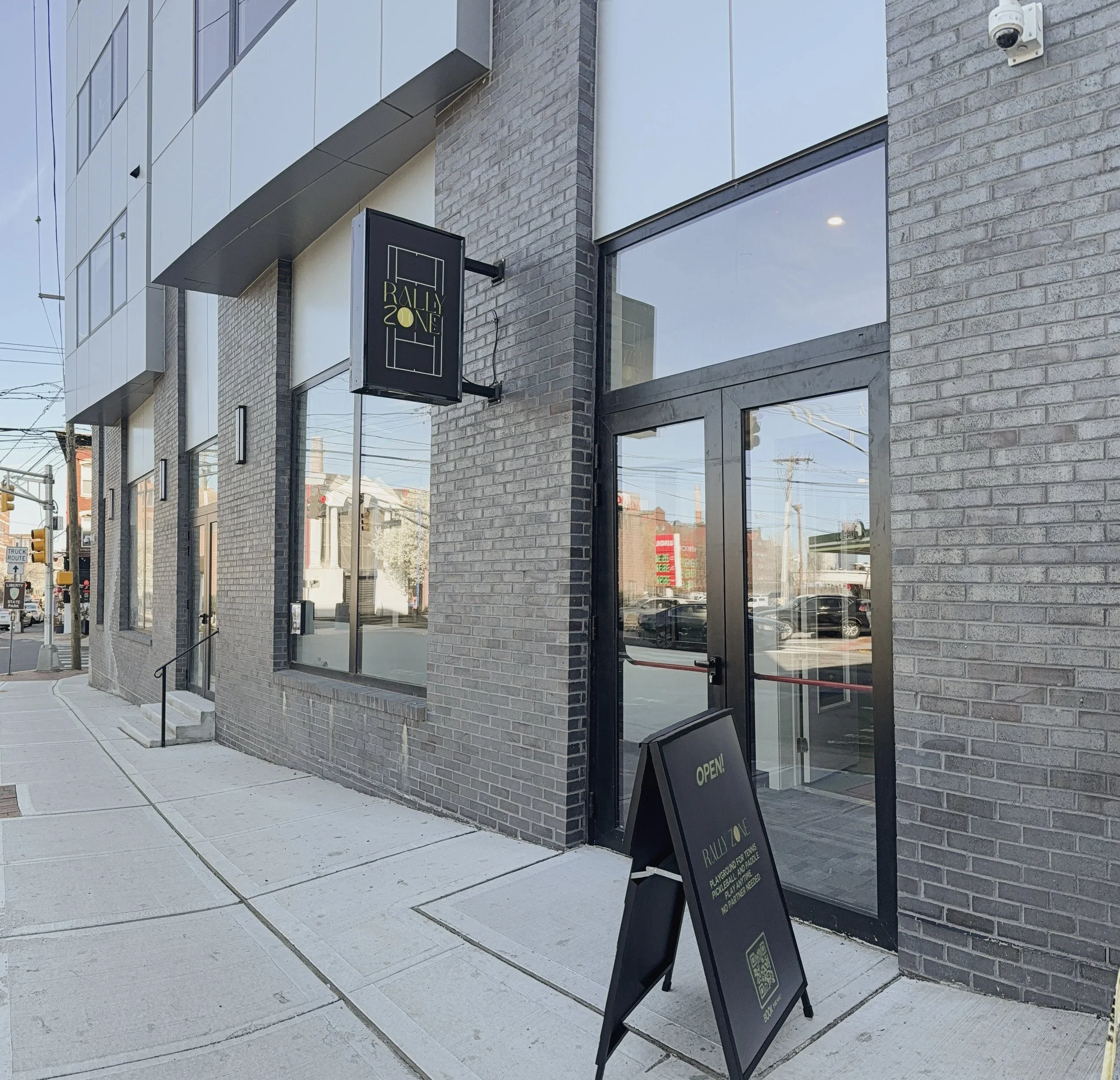 How to Find the Best Tennis Lessons Near Me