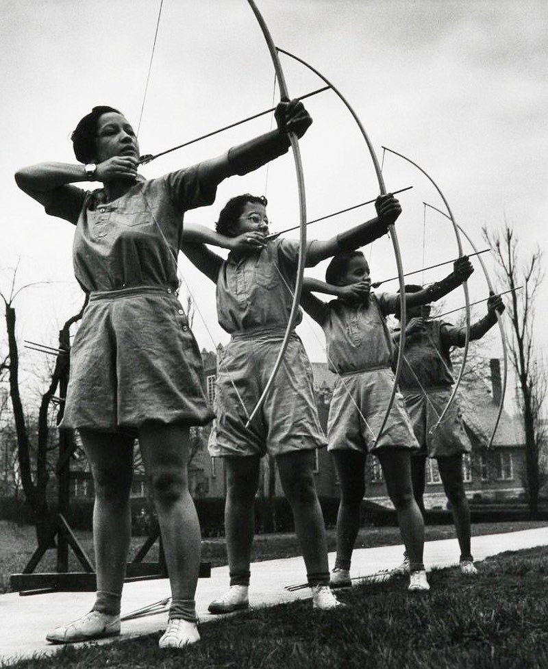 1937spellmancollegearcheryteam.jpg