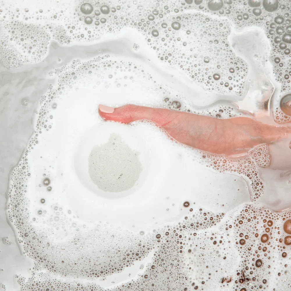 bathorium-bath-bomb-boreal-fog-38828579029048.webp