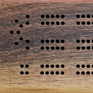walnut+cribbage+board%281%29.png
