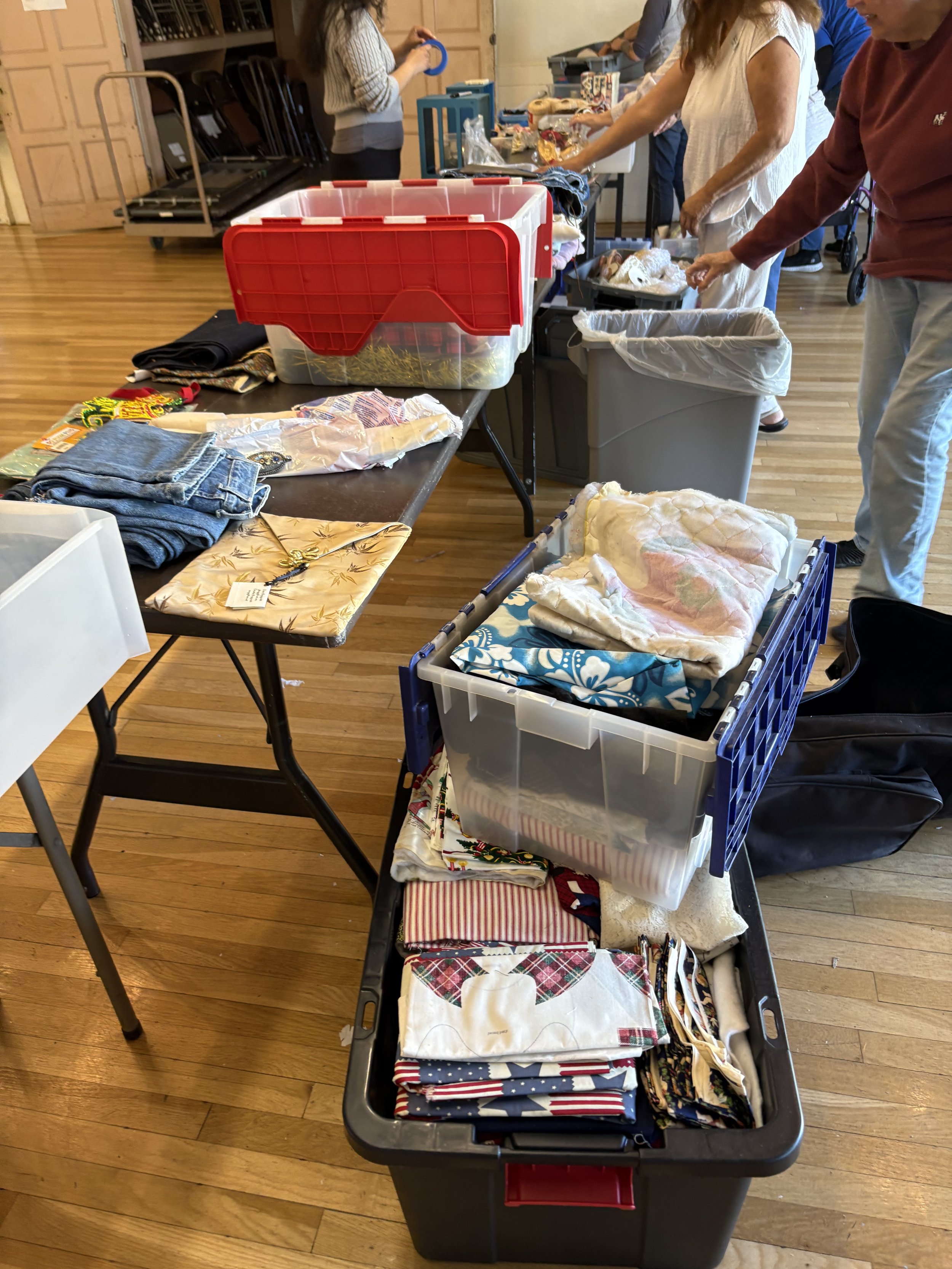 Alzheimer blanket sorting (2).jpeg