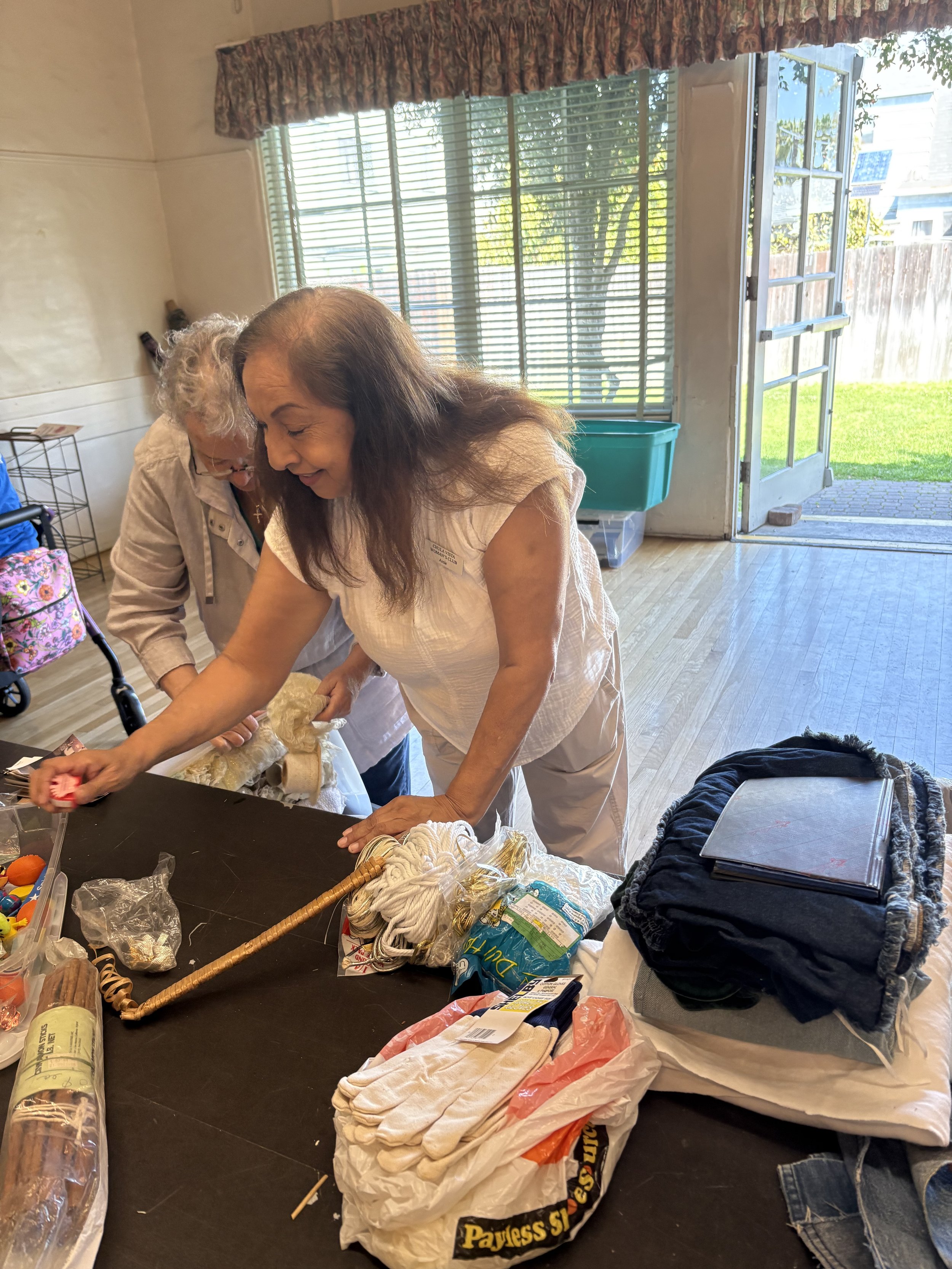 Alzheimer blanket sorting (3).jpeg