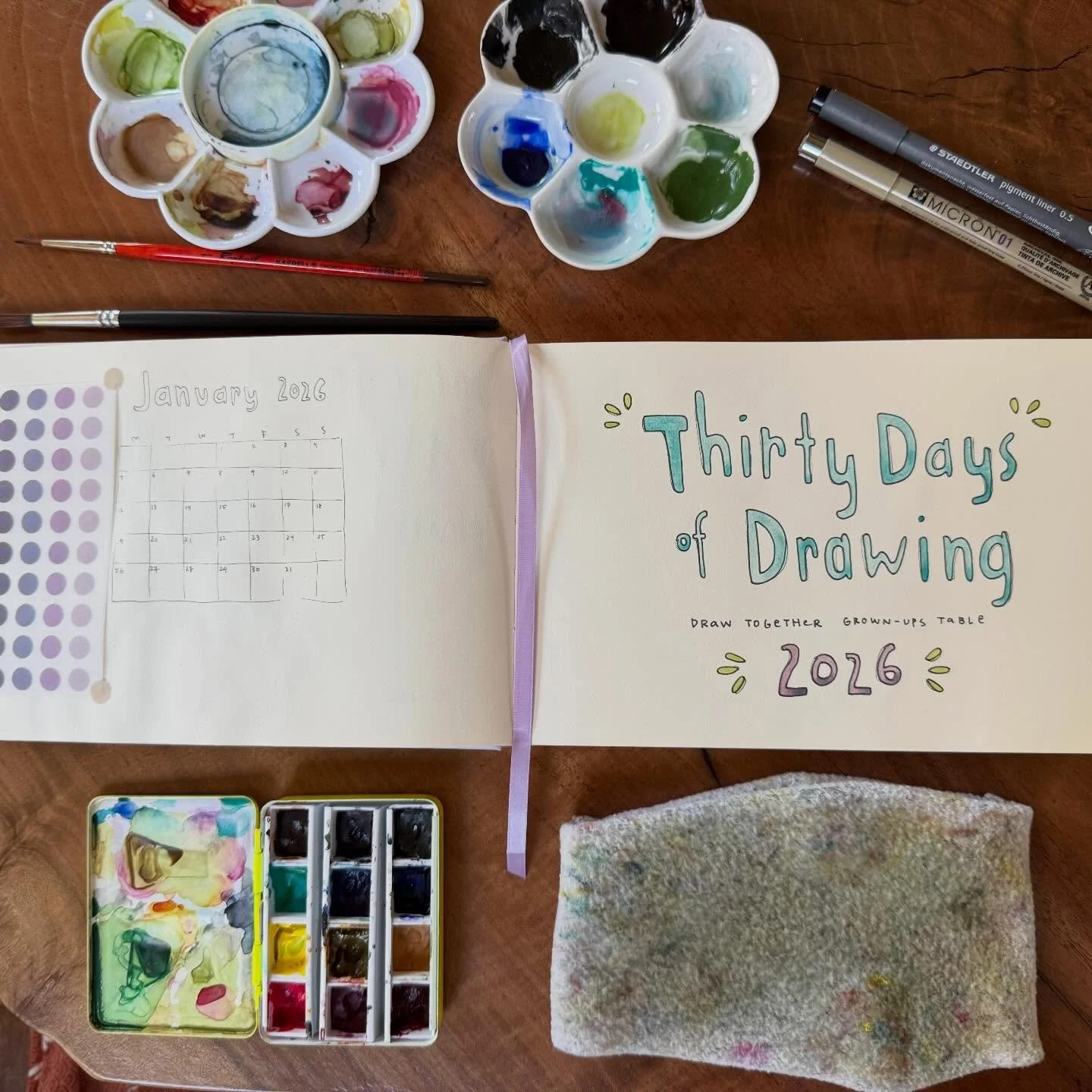 30 Days of Drawing
with the @drawtogether.studio Grown-Ups Table (The GUT!) led by @wendymac
〰️✍🏼
The perfect way to enter into the new year. Recommitting to creativity and doing it in community!
〰️
#drawtogether #drawtogethergut #30daysofdrawing