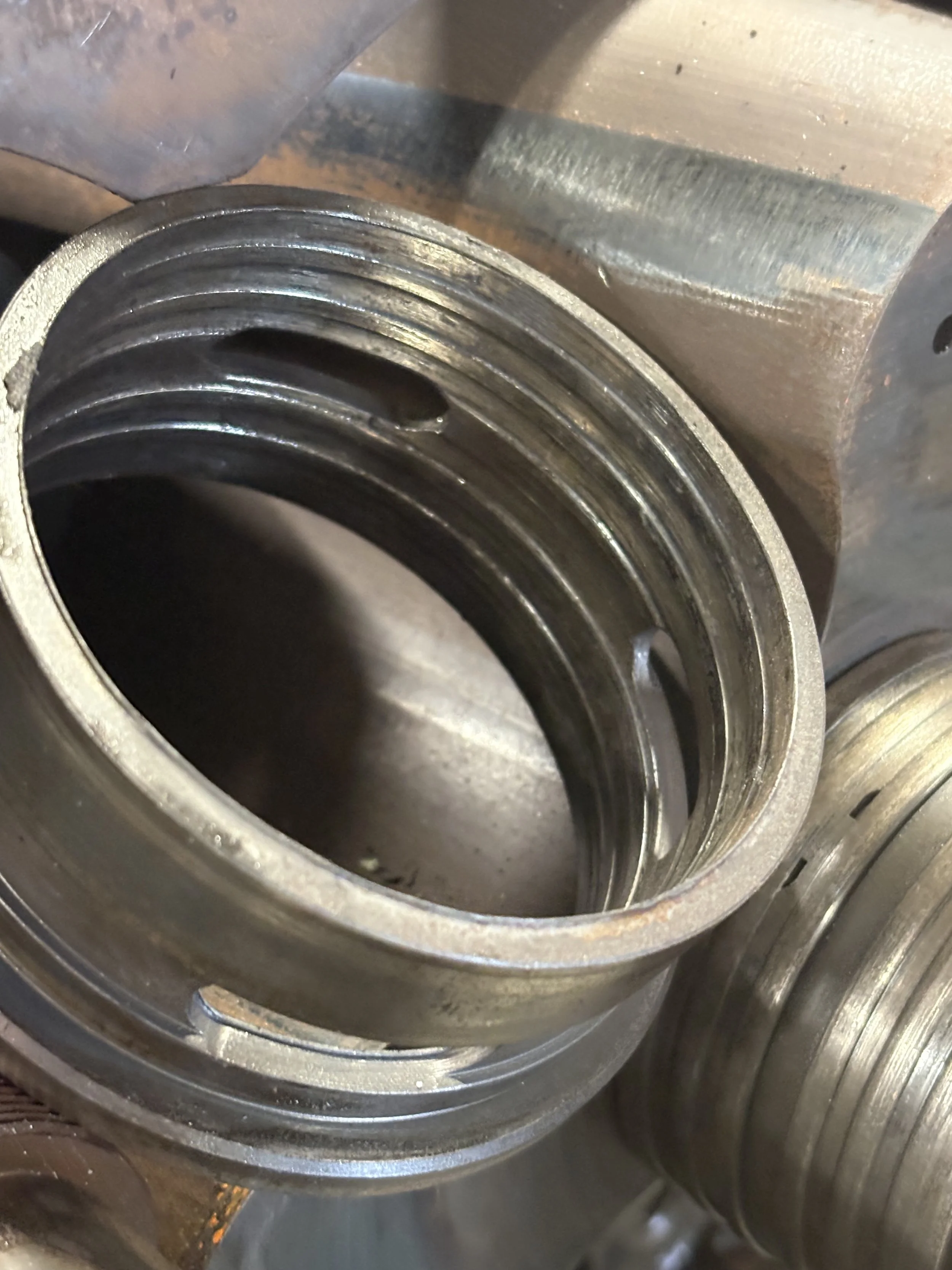 Why Vacuum Pumps &amp; Blowers Need Oil (And What Happens When They Run Without It)