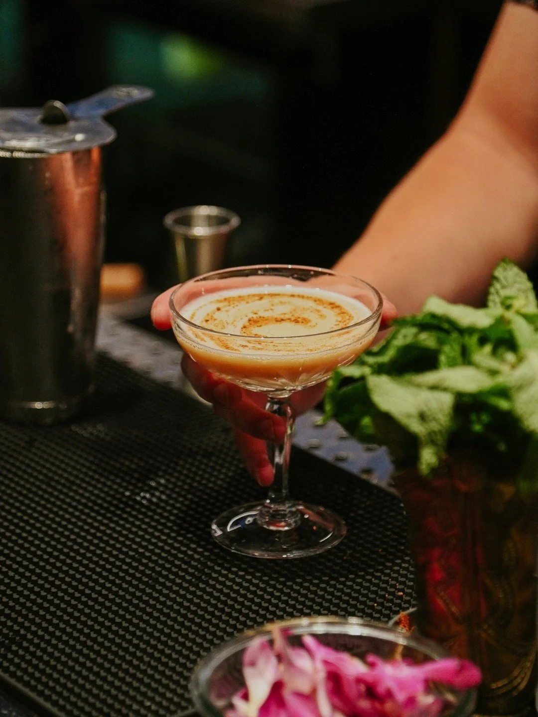 Go B.A.N.A.N.A.S. with our newest cocktail 🍌✨
Sweet, smooth, and just the right amount of playful &mdash; this one&rsquo;s guaranteed to steal the spotlight at the bar.

Open today 11am-12am | View Menu: Link in Bio

#22Fifteen #CommerceTwp #CraftCo