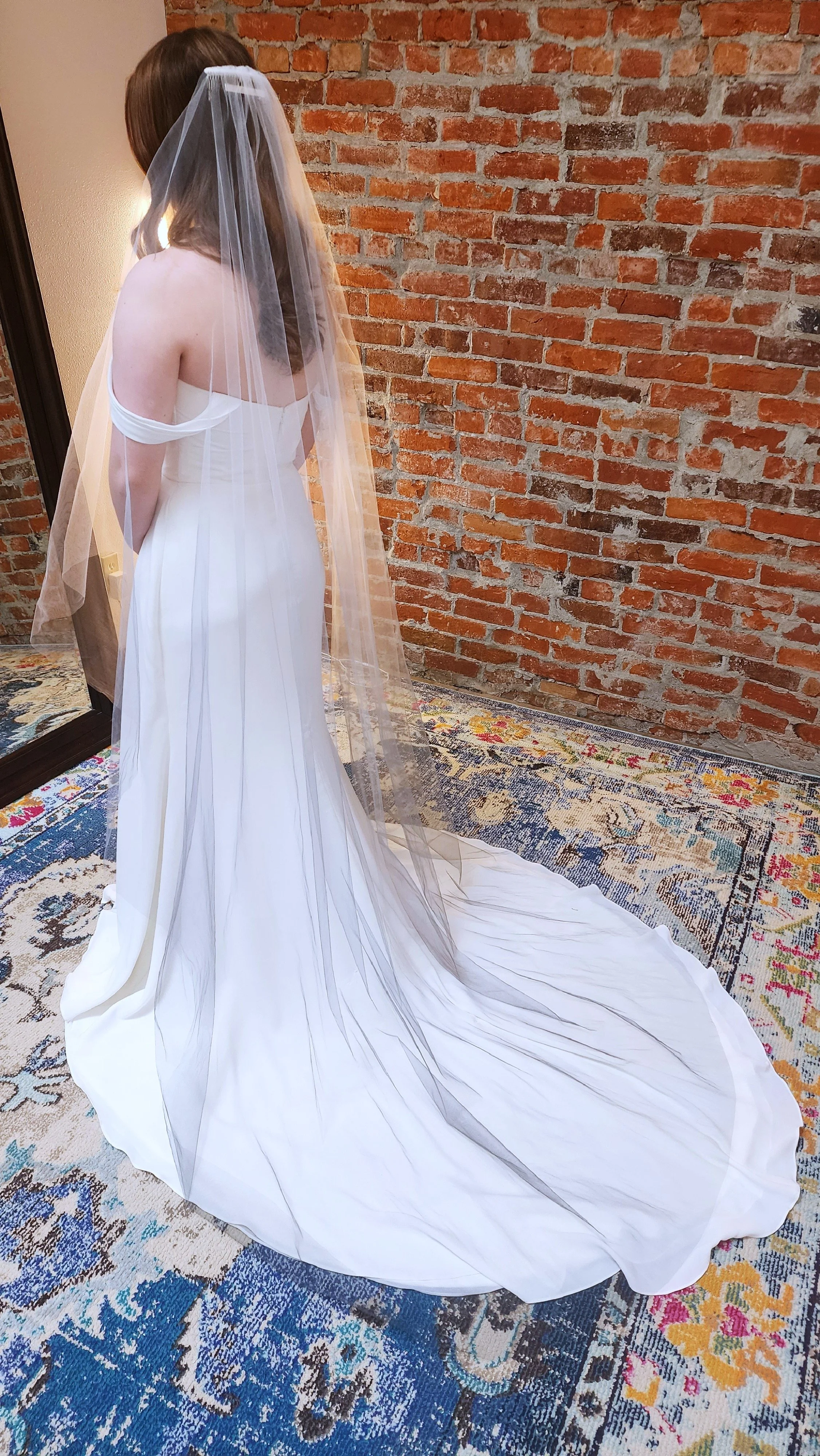 black ombre drop style bridal veil back view