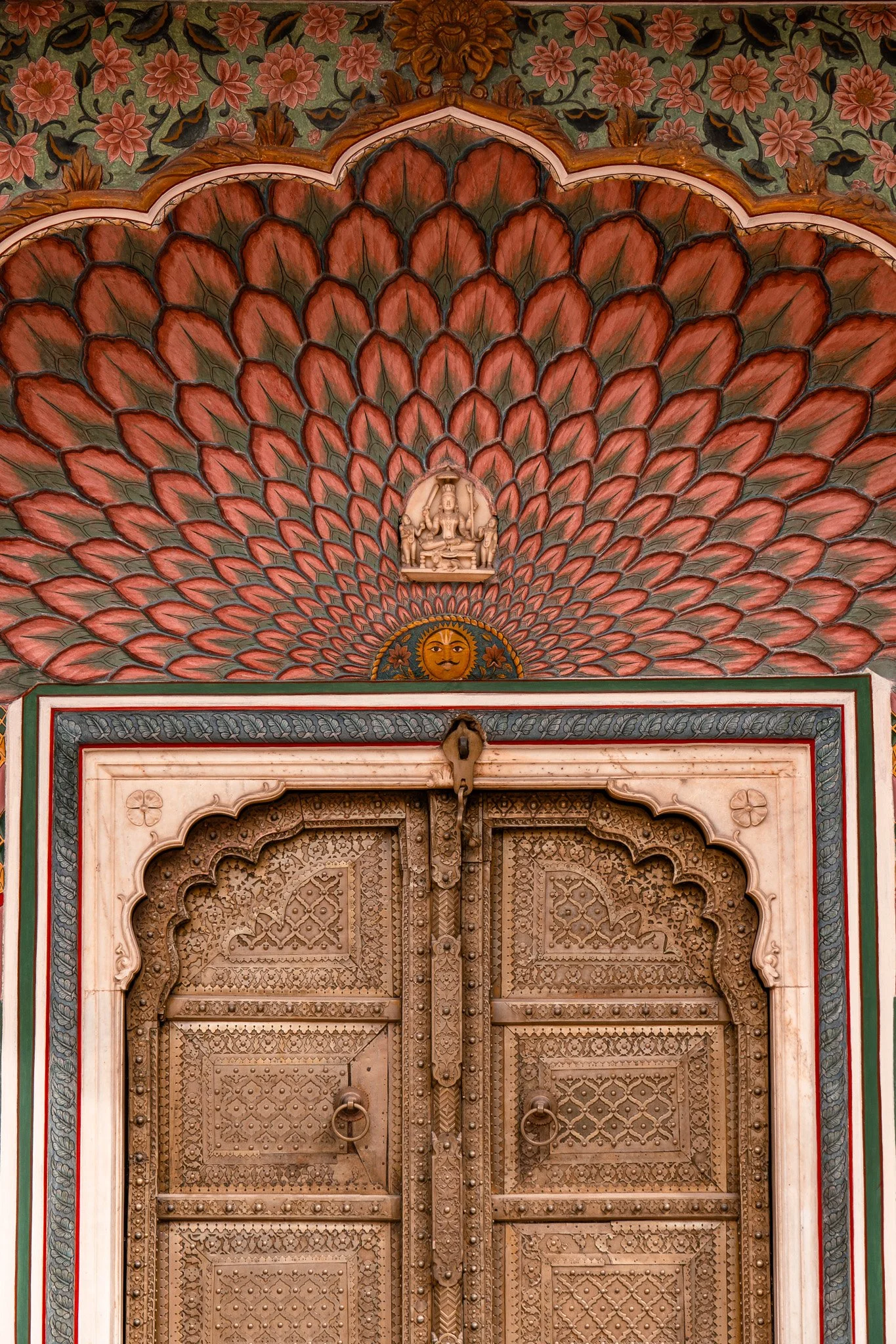 Jaipur-City-Palace-Lotus-Gate.jpg