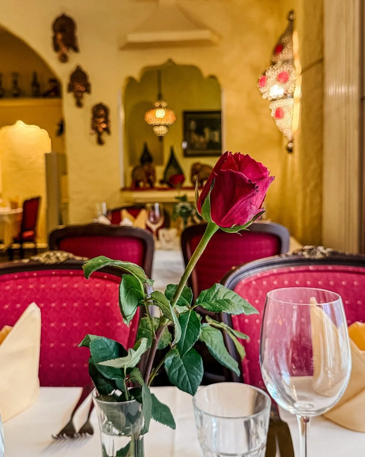 08-indian-restaurant-interior.jpg