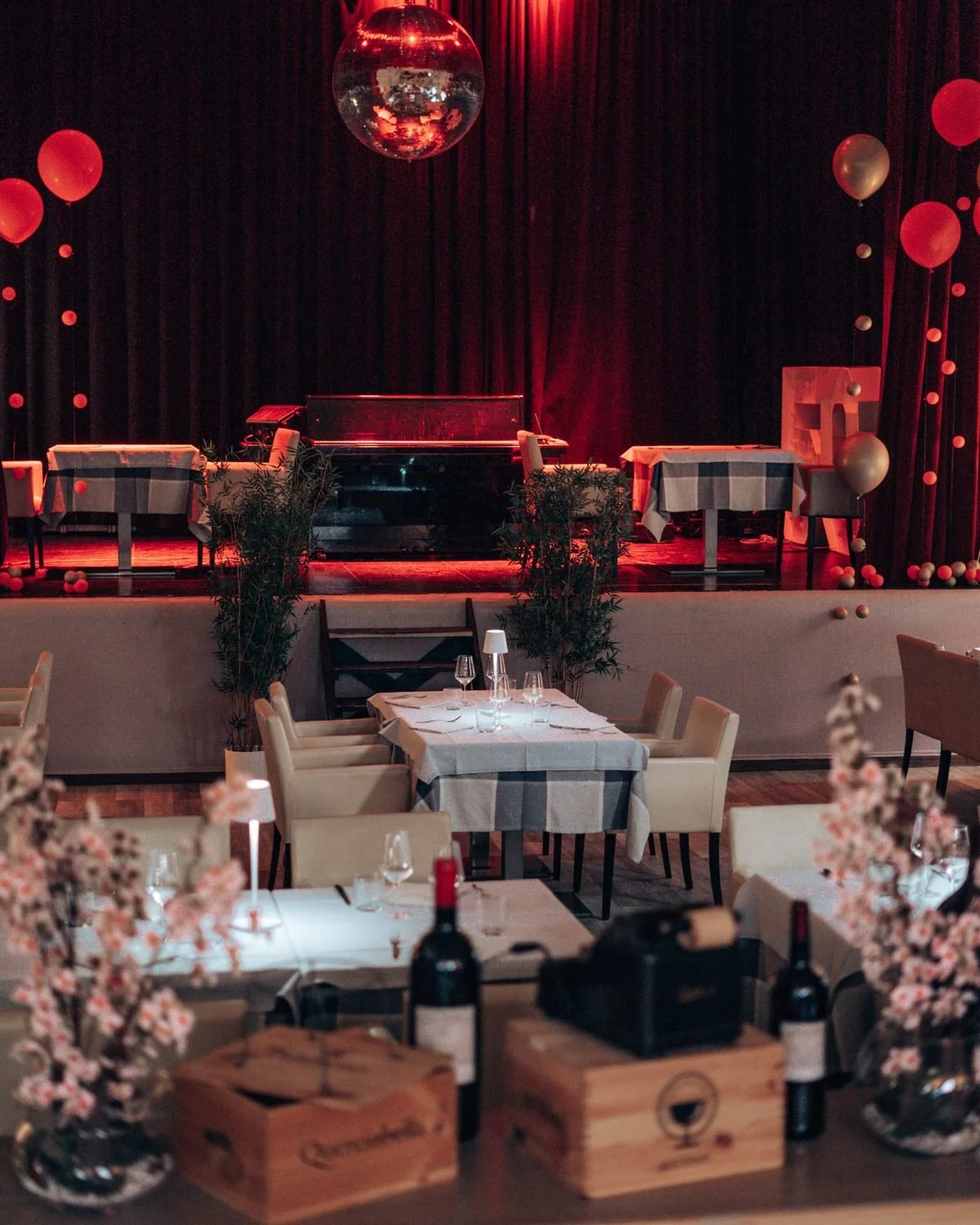 05-dinner-theatre-stage.jpg