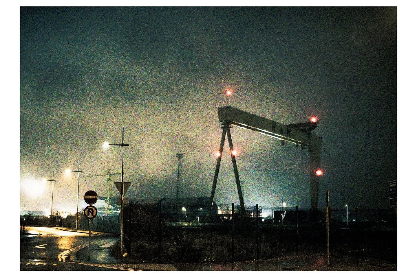 Moody shots.

#moodyphotography #belfast #canonphotography