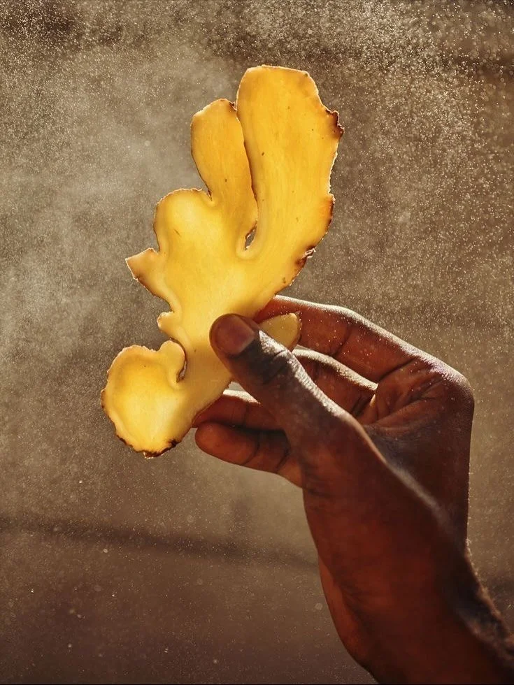 La 5ᵉ saison, c&rsquo;est celle qu&rsquo;on oublie souvent. 📒
En r&eacute;alit&eacute;, selon la m&eacute;decine chinoise, elle revient entre chaque saison et dure environ 18 jours.

📆 La prochaine ? Du 21 octobre au 6 novembre : une pause entre l&