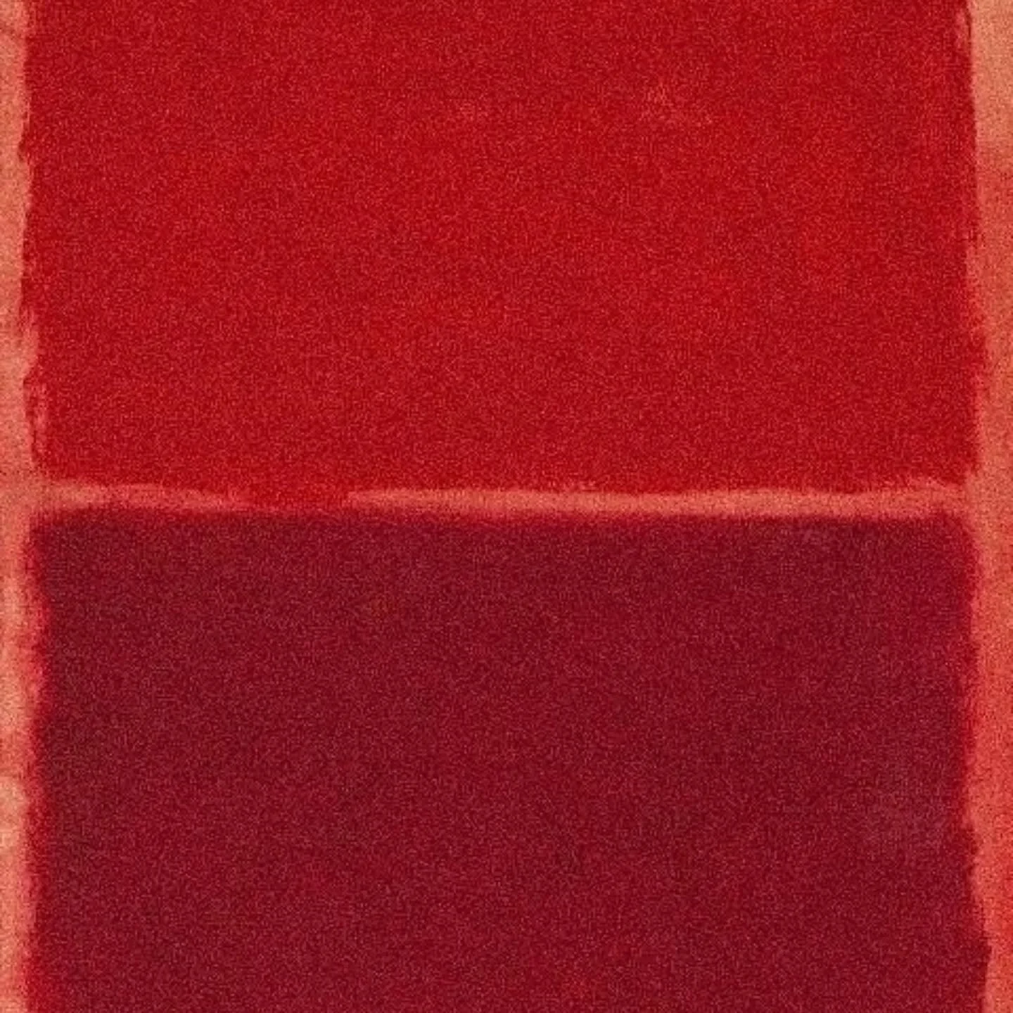 La couleur de l'&eacute;t&eacute; : c'est le ROUGE 

Cela correspond &agrave; la couleur du sang lorsqu'il sort du coeur .

C&rsquo;est &agrave; cette p&eacute;riode qu&rsquo;il faut s&rsquo;entourer de rouge : habits, d&eacute;corations ,aliments ro