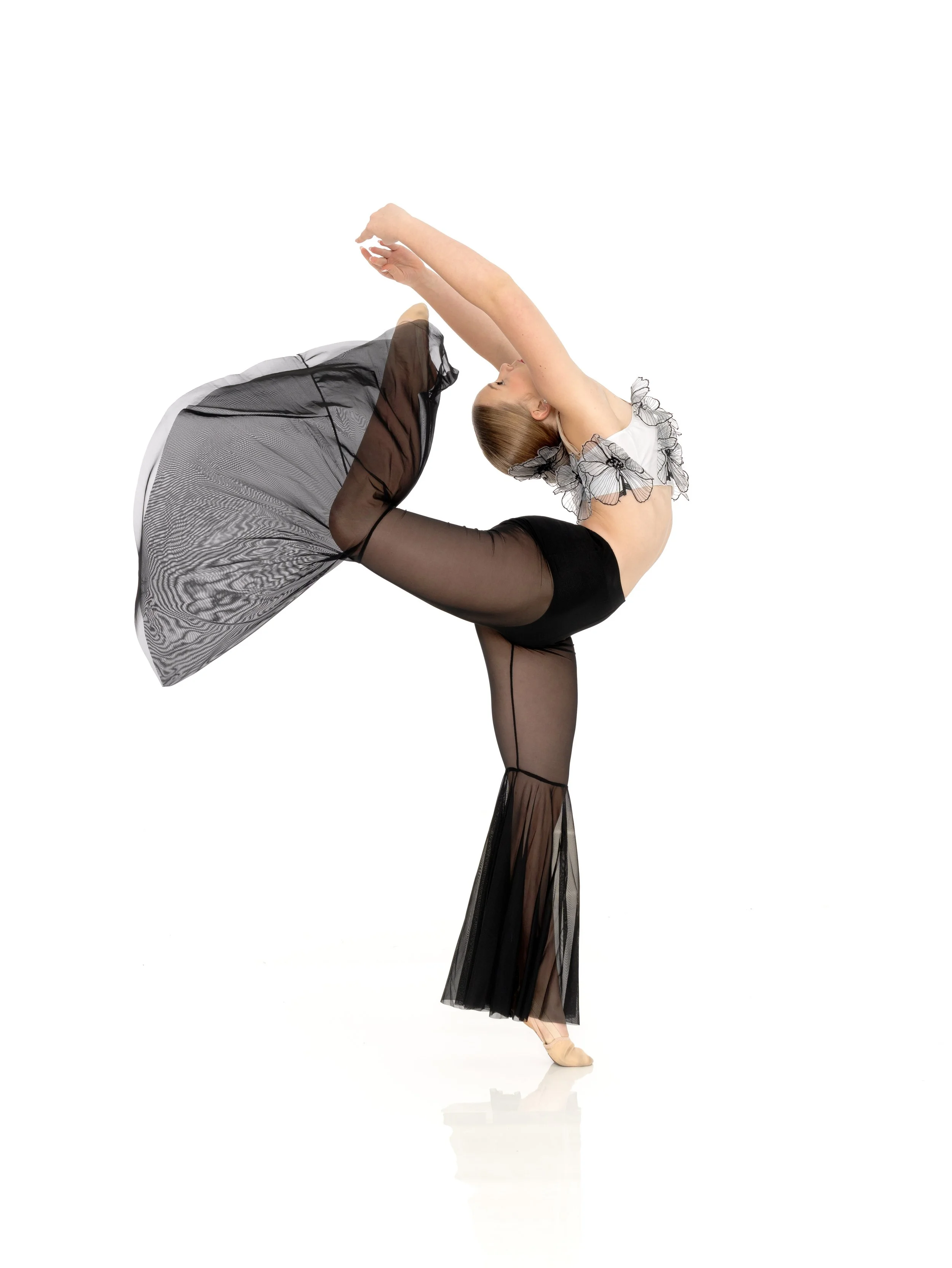Pacific Northwest dance studio media day portrait with frozen motion studio lighting by Justin Grafton Studios