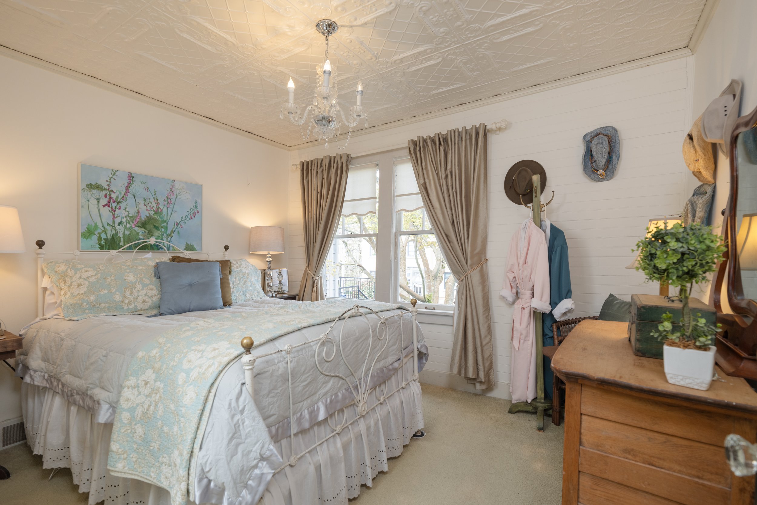 Clementines Bed and Breakfast 2024 (47 of 88).jpg