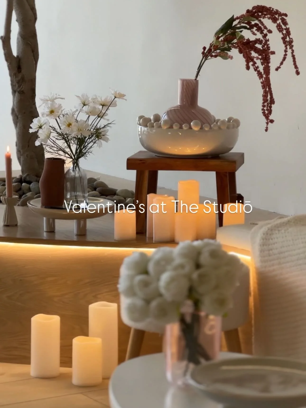 A study in soft romance 🫰🏻
Valentine&rsquo;s d&eacute;cor, styled for the way you create

Available now until February 14th