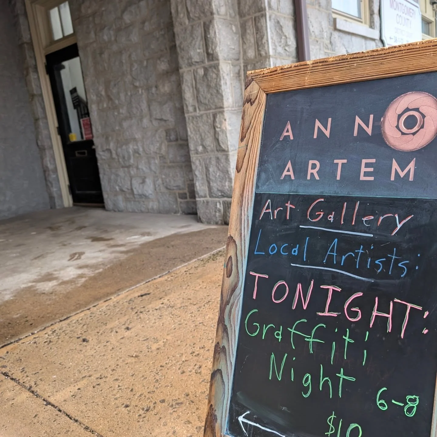 It's Graffiti Night at Anno Artem! Make art on our walls!
6-8 p.m. 
$10
1 Security Plaza Suite 202