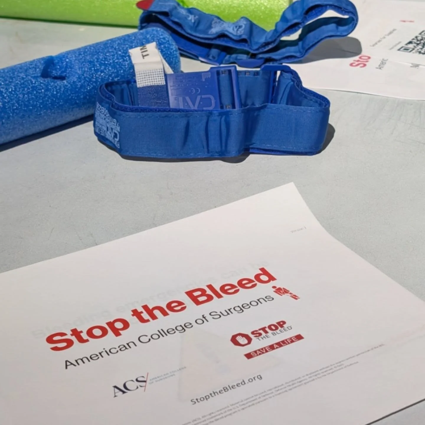 About to start our Stop The Bleed training led by Zo&euml; Galyon (@ginkgoleafart ) at 1:00. Still have some chairs if you're interested come on in. Free to attend