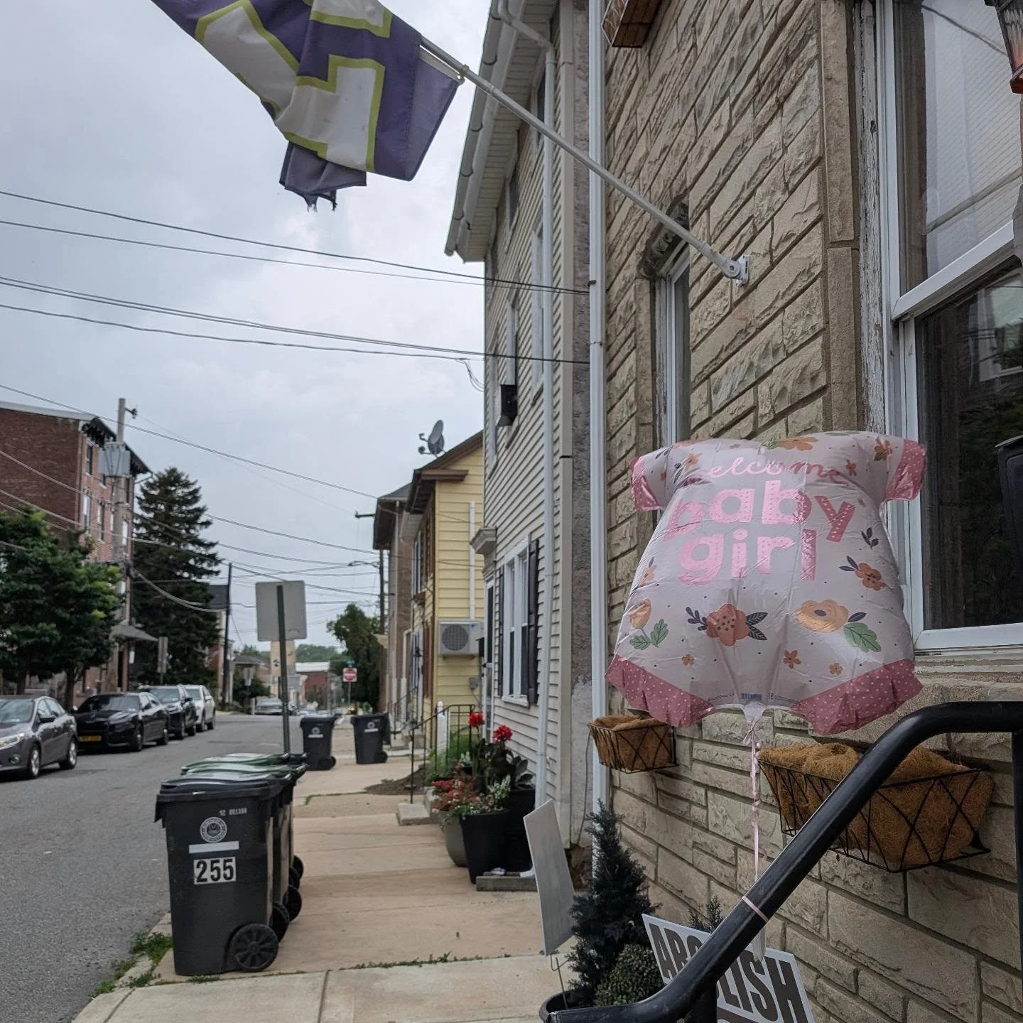 If you find the balloon, you know you're here. Or a baby shower. Come get your affirmation. 

Anno Artem Collector House Party.
DM for location