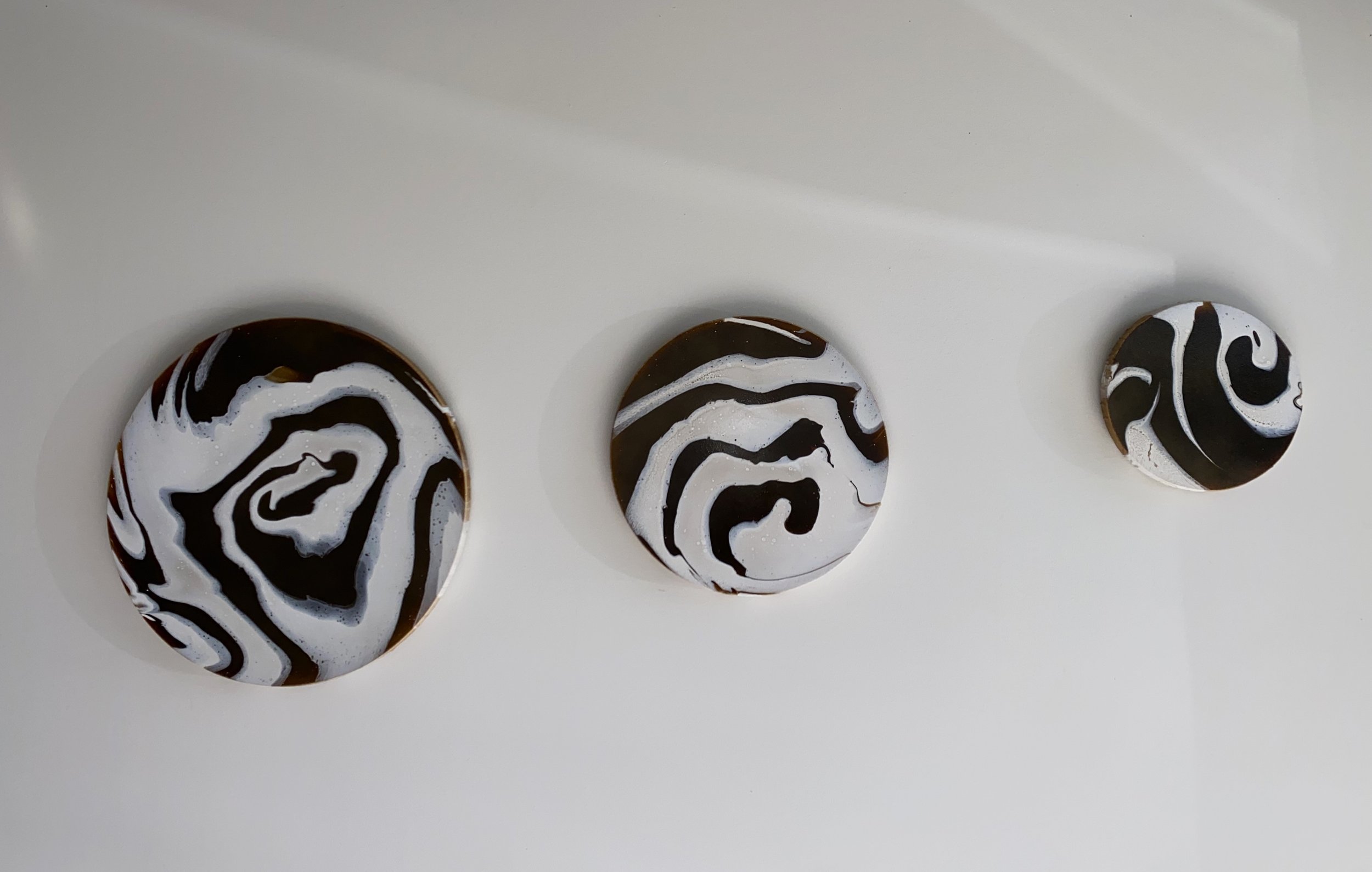 Echoes in motion (set of 3)