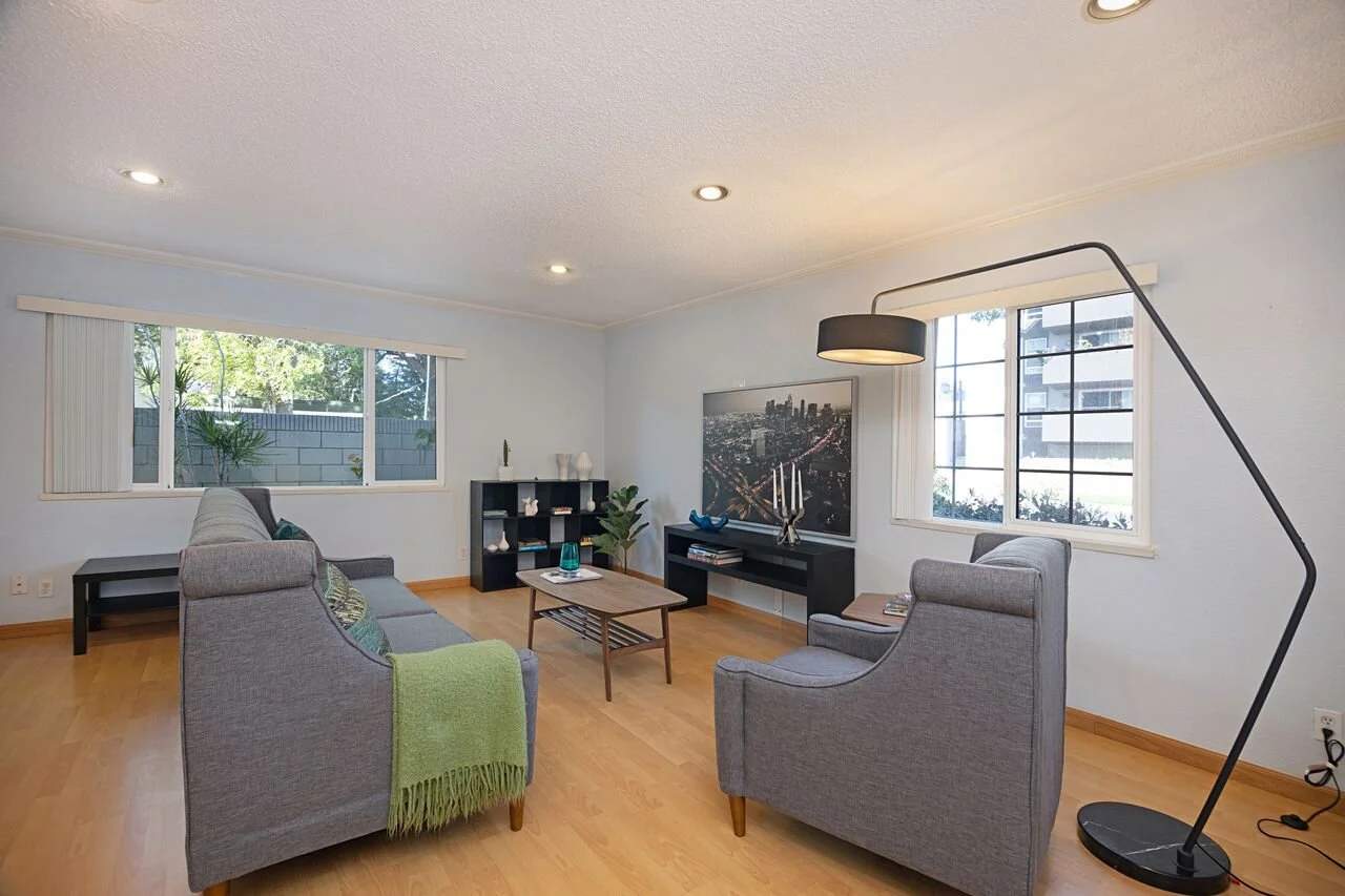 -Tevin &amp; Rebekah, Sellers &amp; Buyers