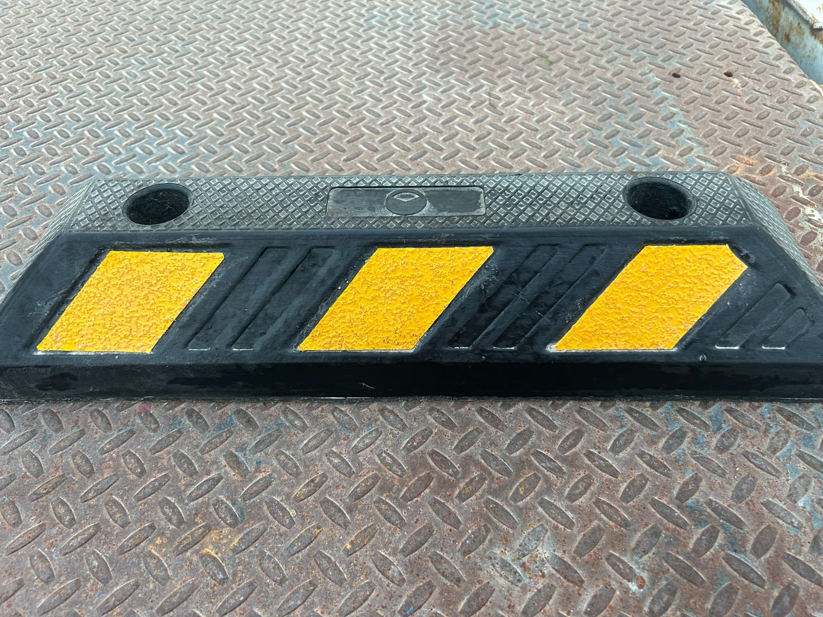 TOPE DE ESTACIONAMIENTO 56 CM