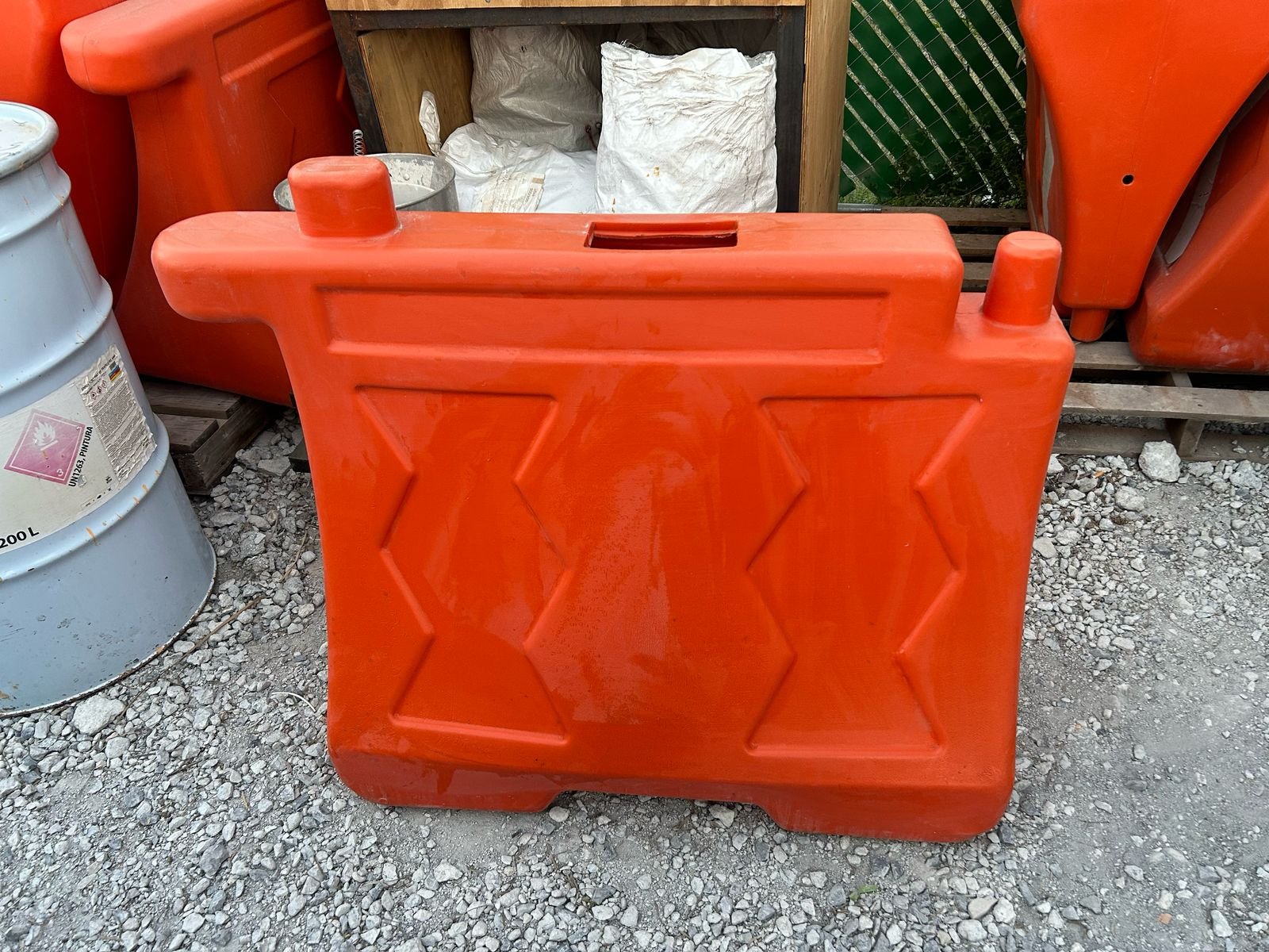 BARRERA VIAL T-REFLEX 100 X 75 X 50 CM