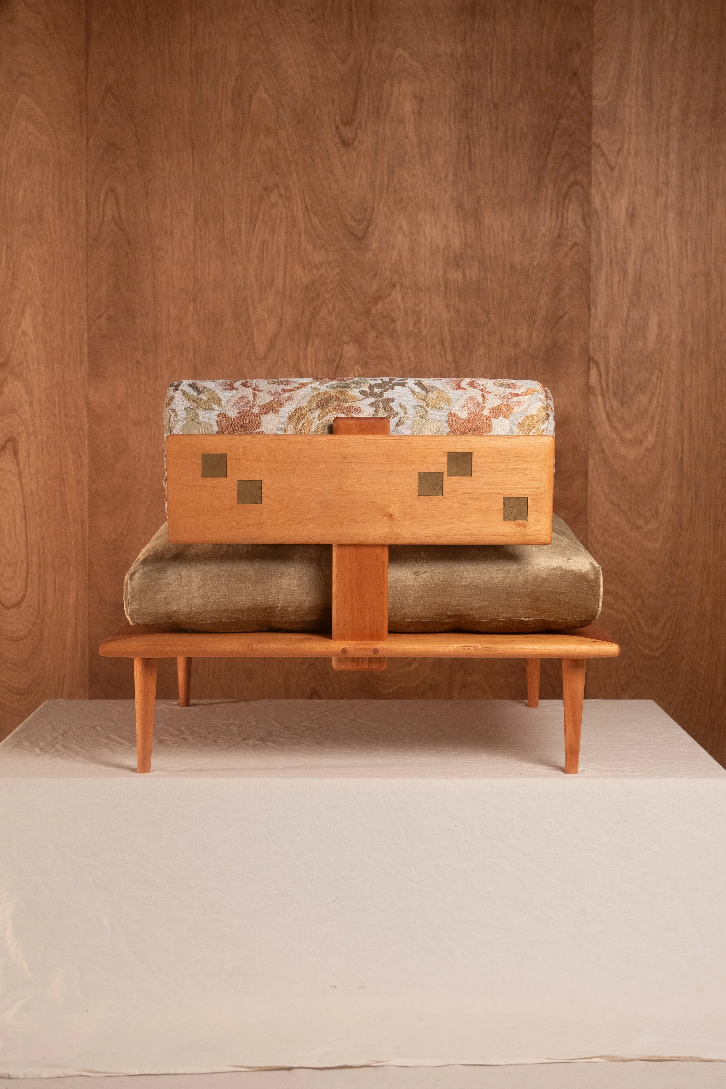 Iona Lounger | VC | Floral Bolster | SC