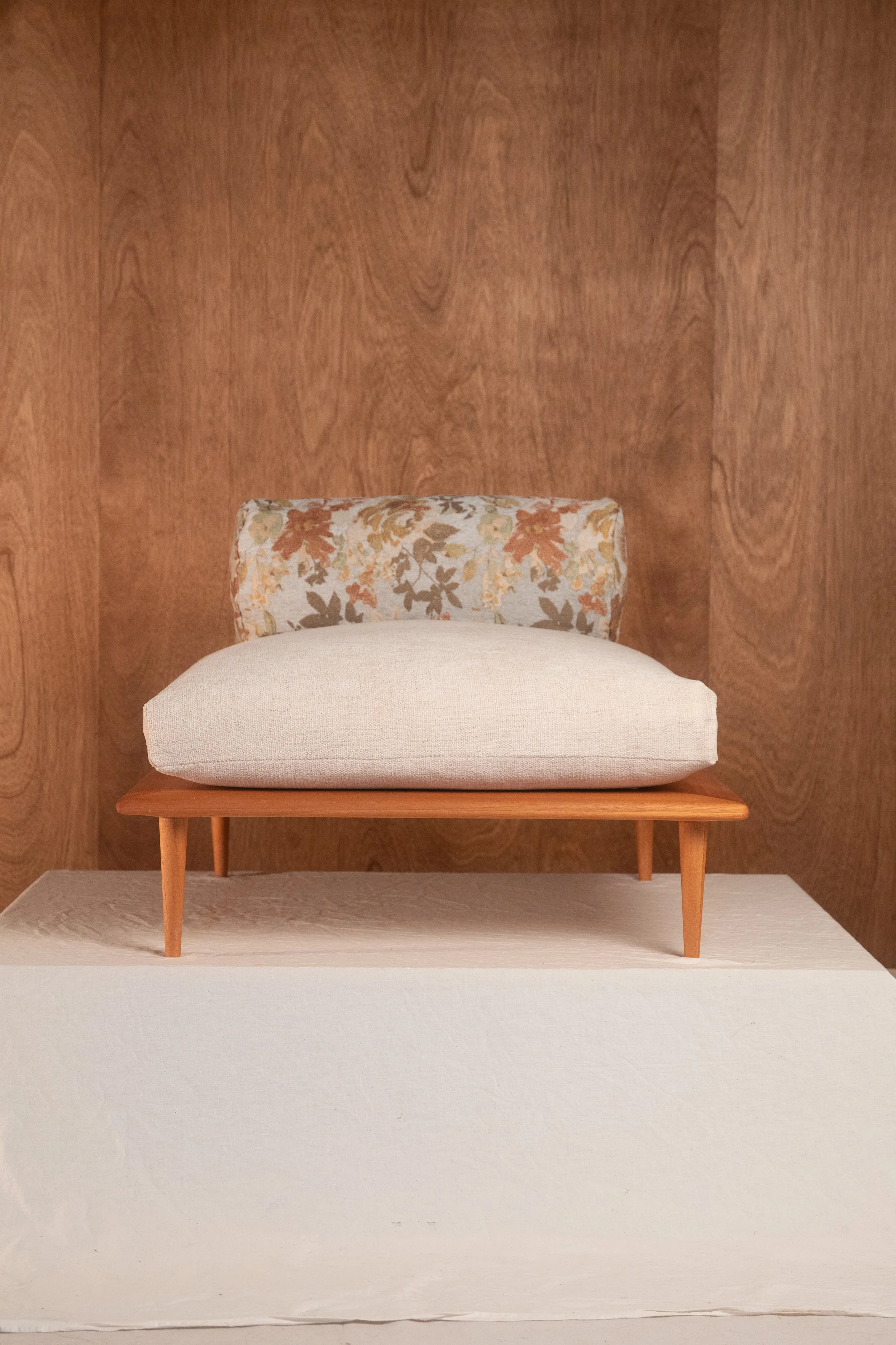 Iona Lounger | WS | Floral Bolster | SC