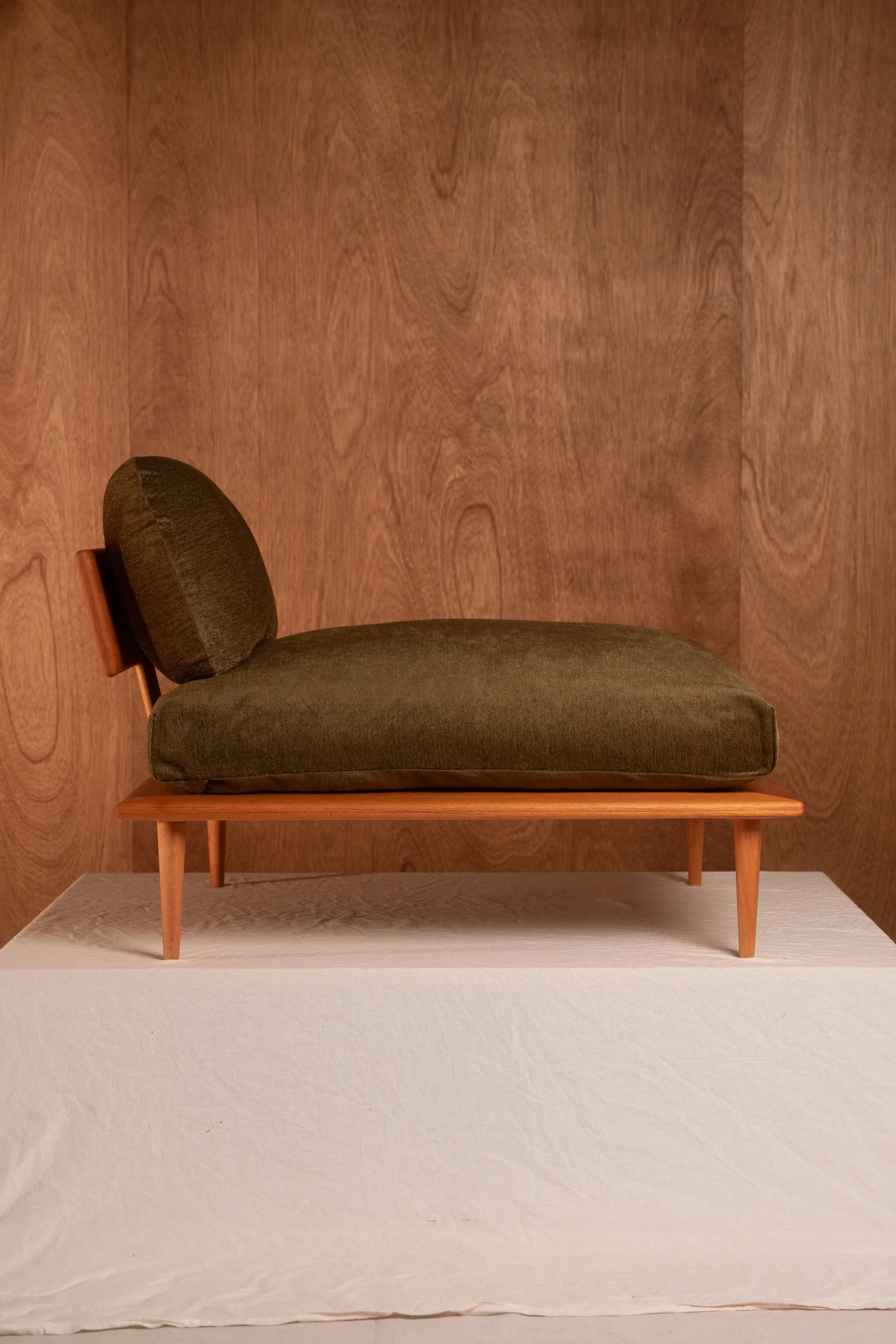 Iona Chair Rotations43.jpg
