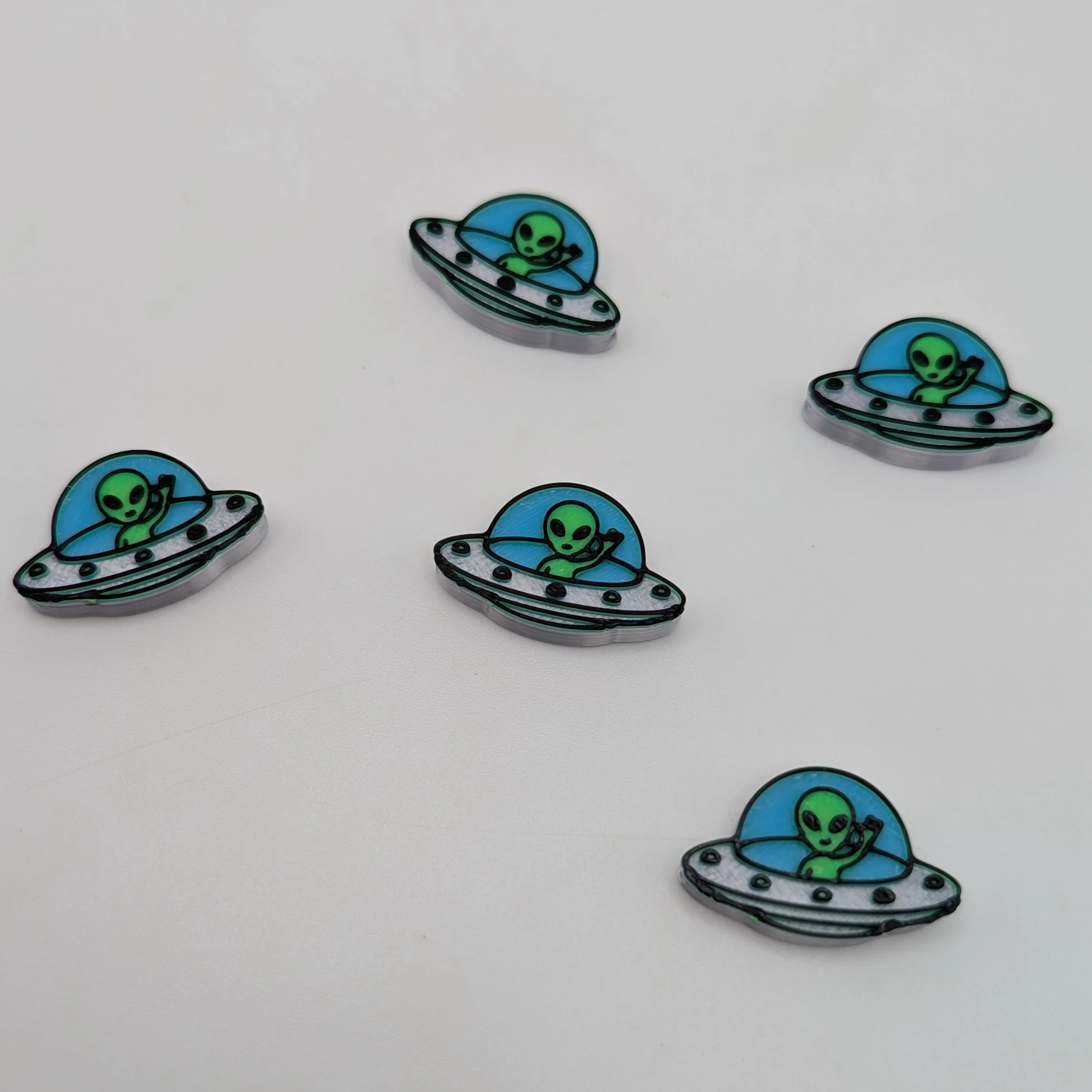 Waving Alien UFO Bead